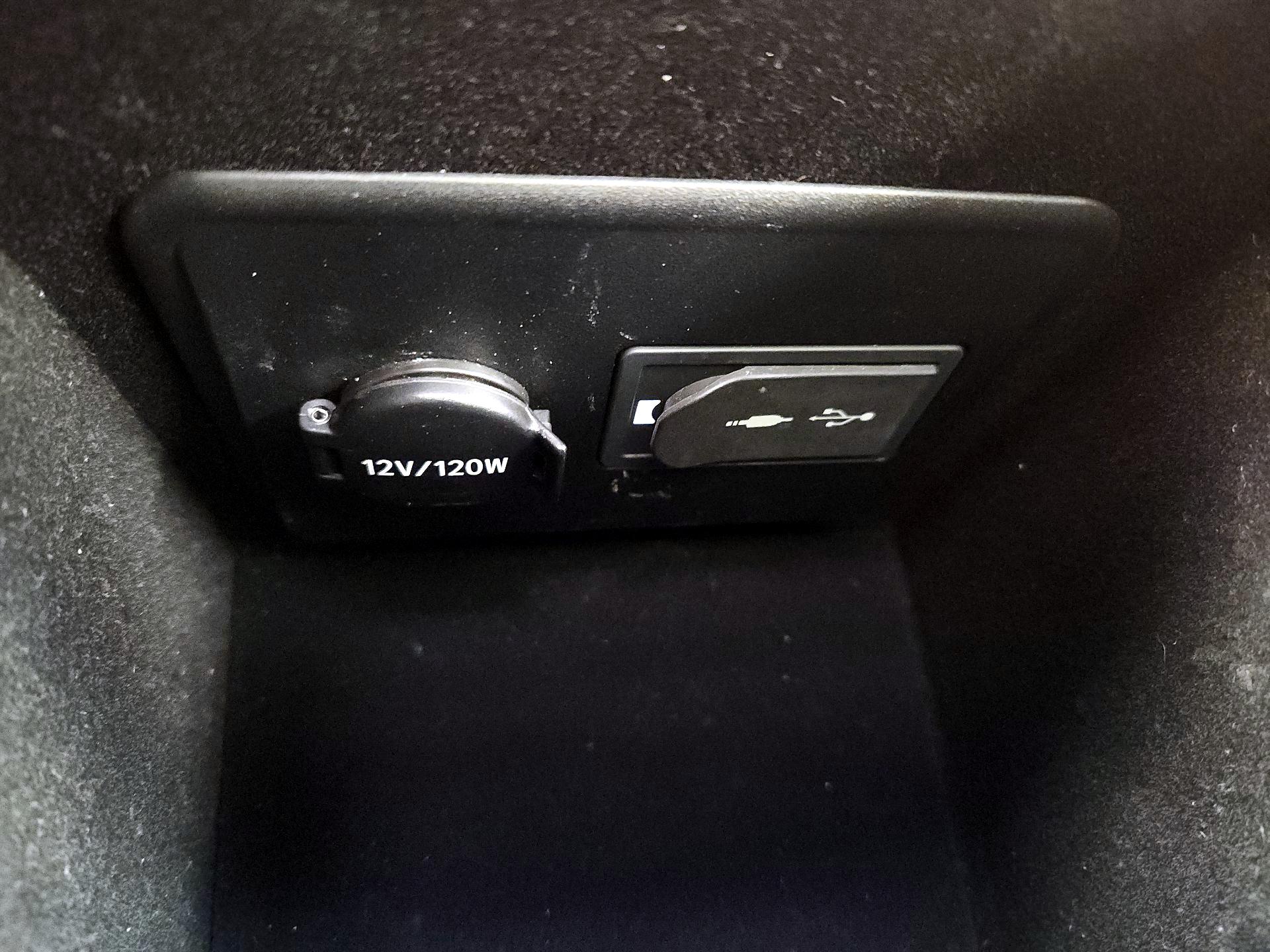 Thumbnail: 2017 Lexus LS - 19