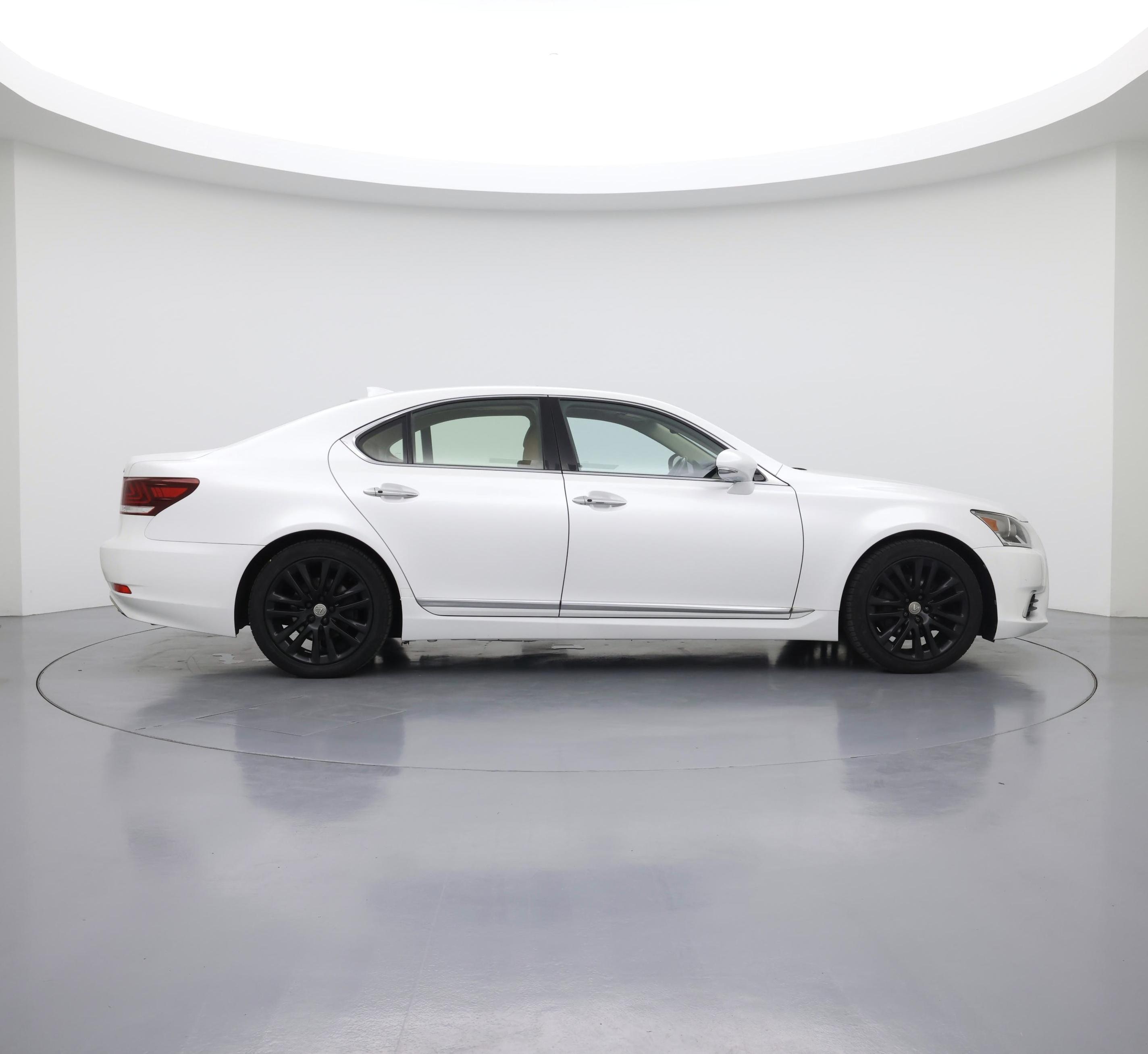 Thumbnail: 2017 Lexus LS - 7