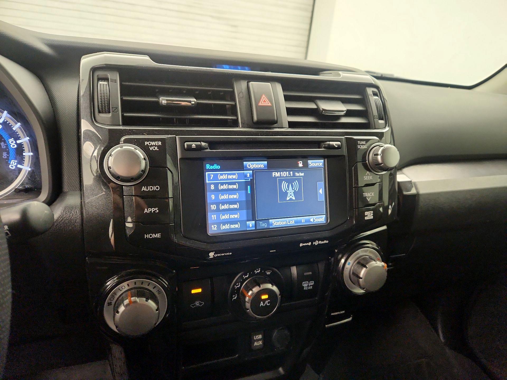 Thumbnail: 2019 Toyota 4Runner - 15