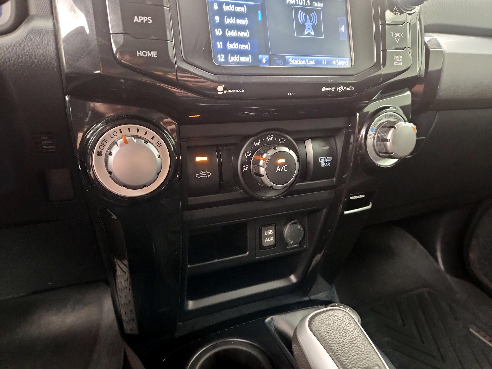 Thumbnail: 2019 Toyota 4Runner - 16