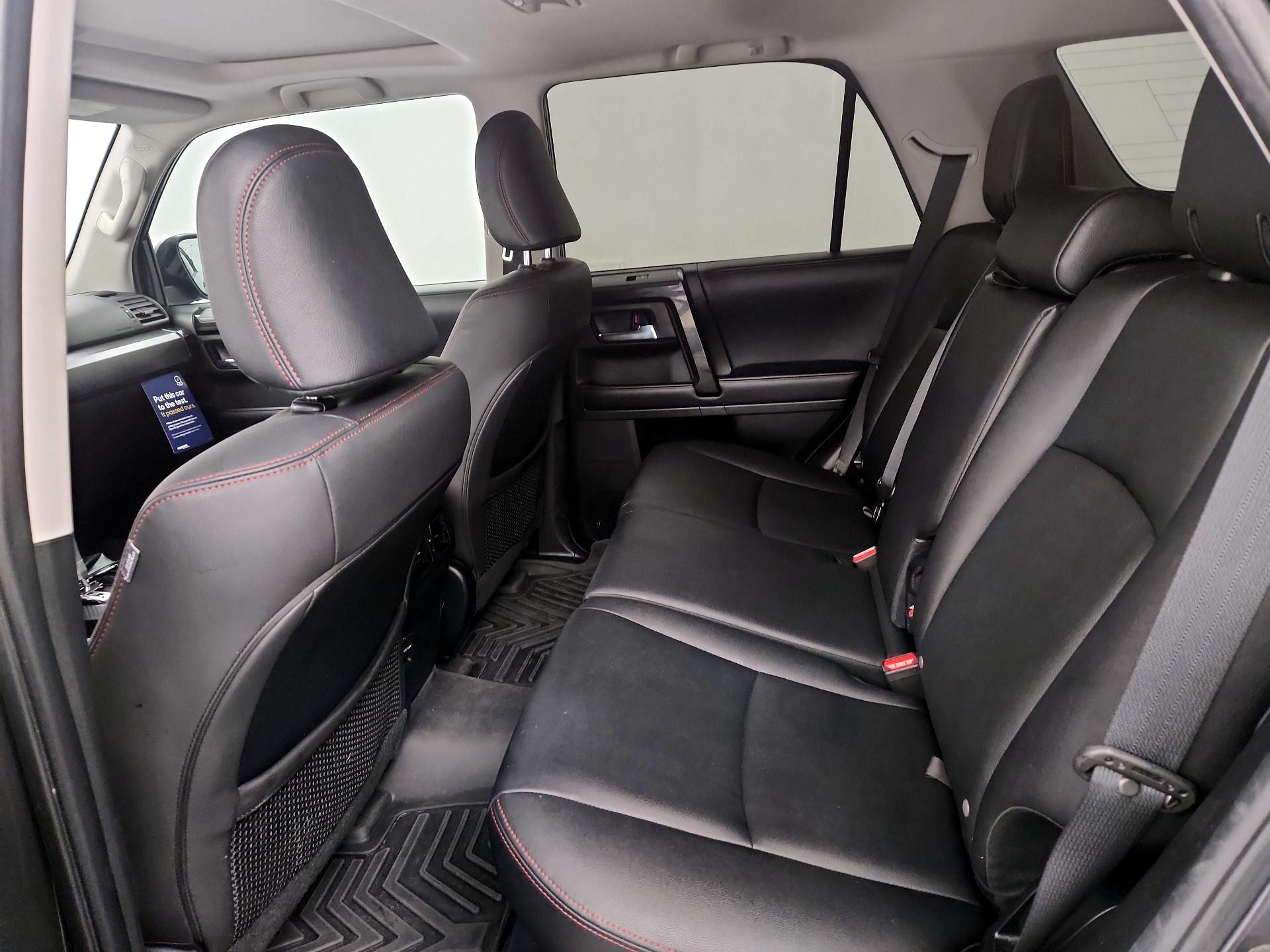 Thumbnail: 2019 Toyota 4Runner - 18