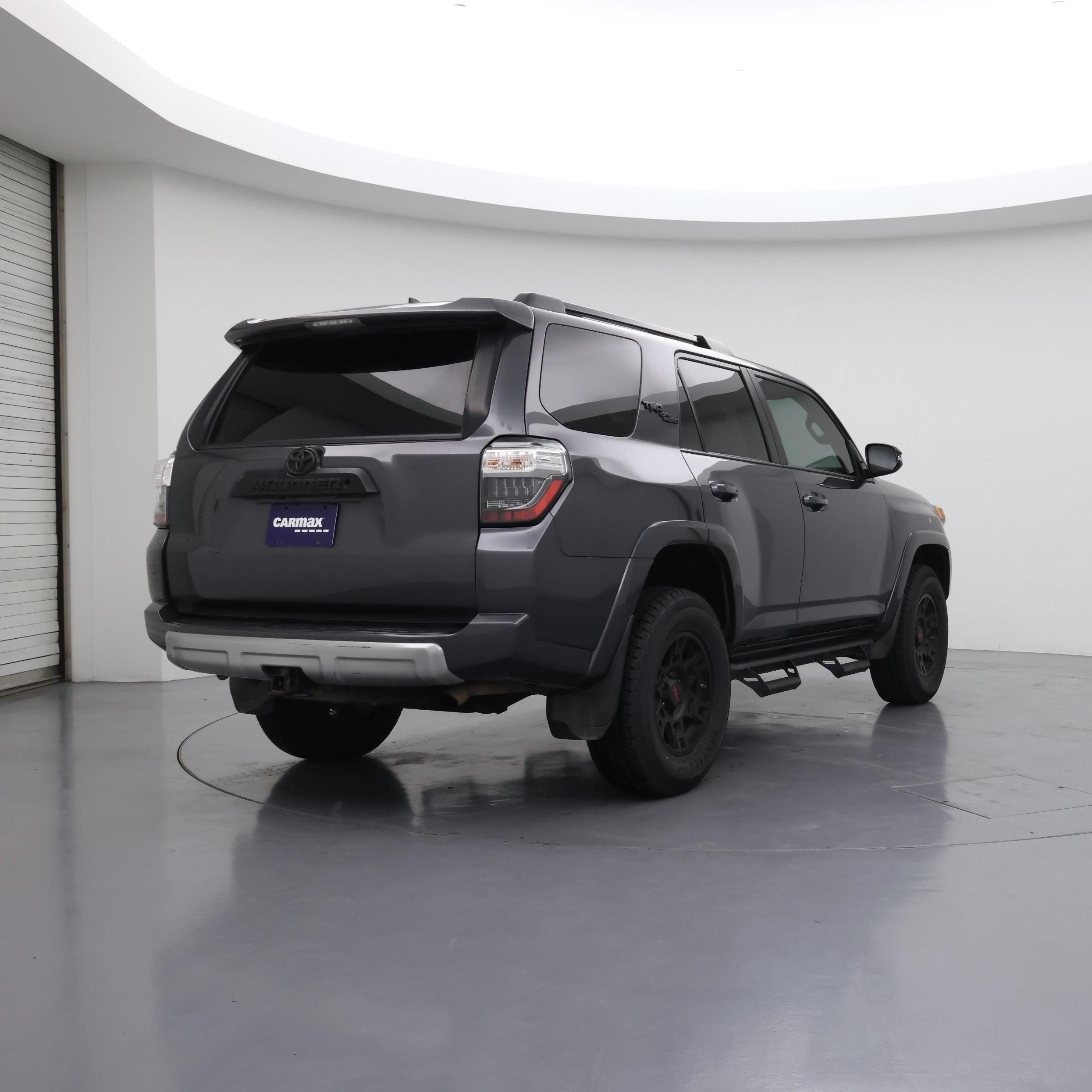 Thumbnail: 2019 Toyota 4Runner - 8