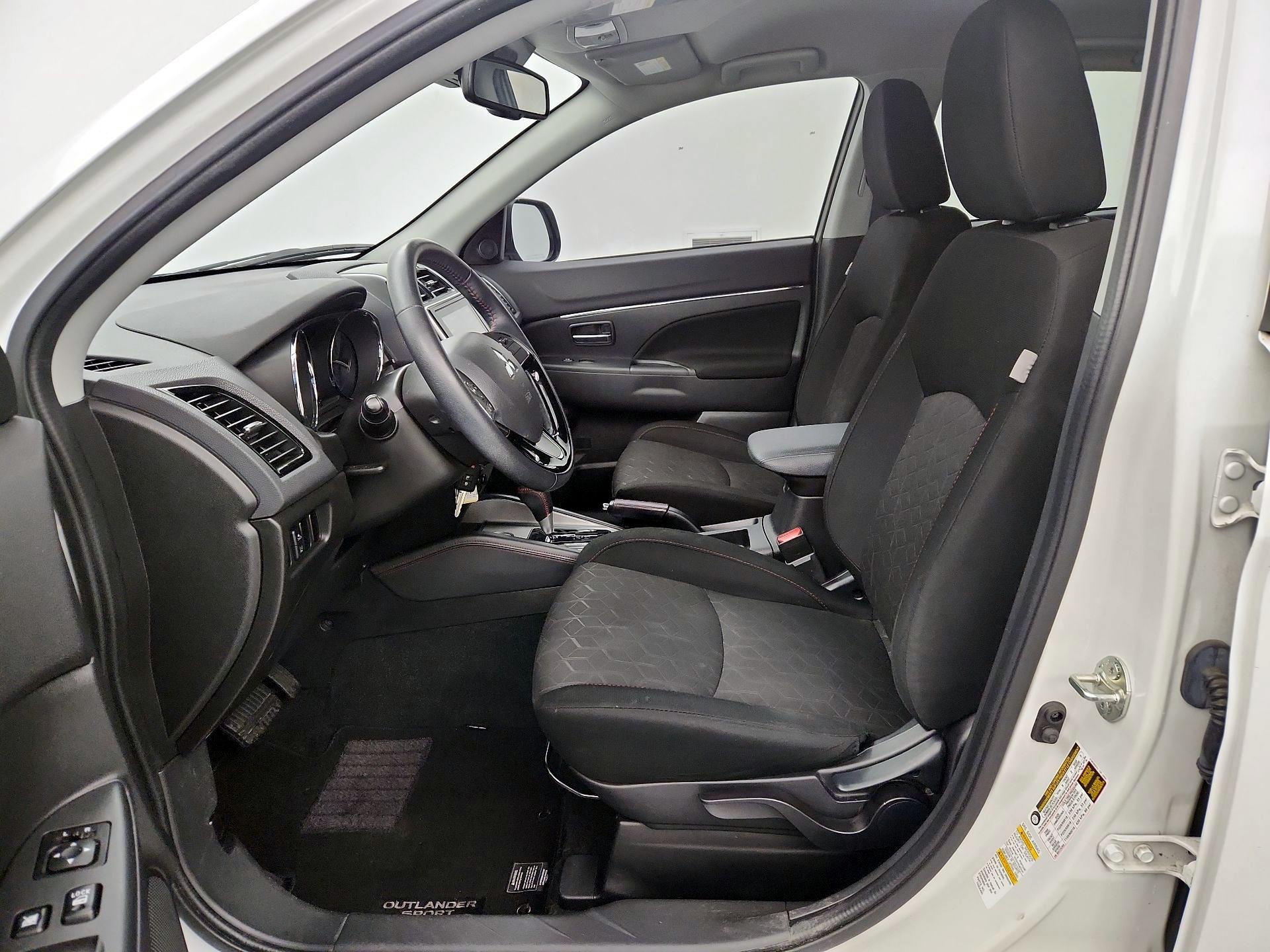 Thumbnail: 2021 Mitsubishi Outlander Sport - 11