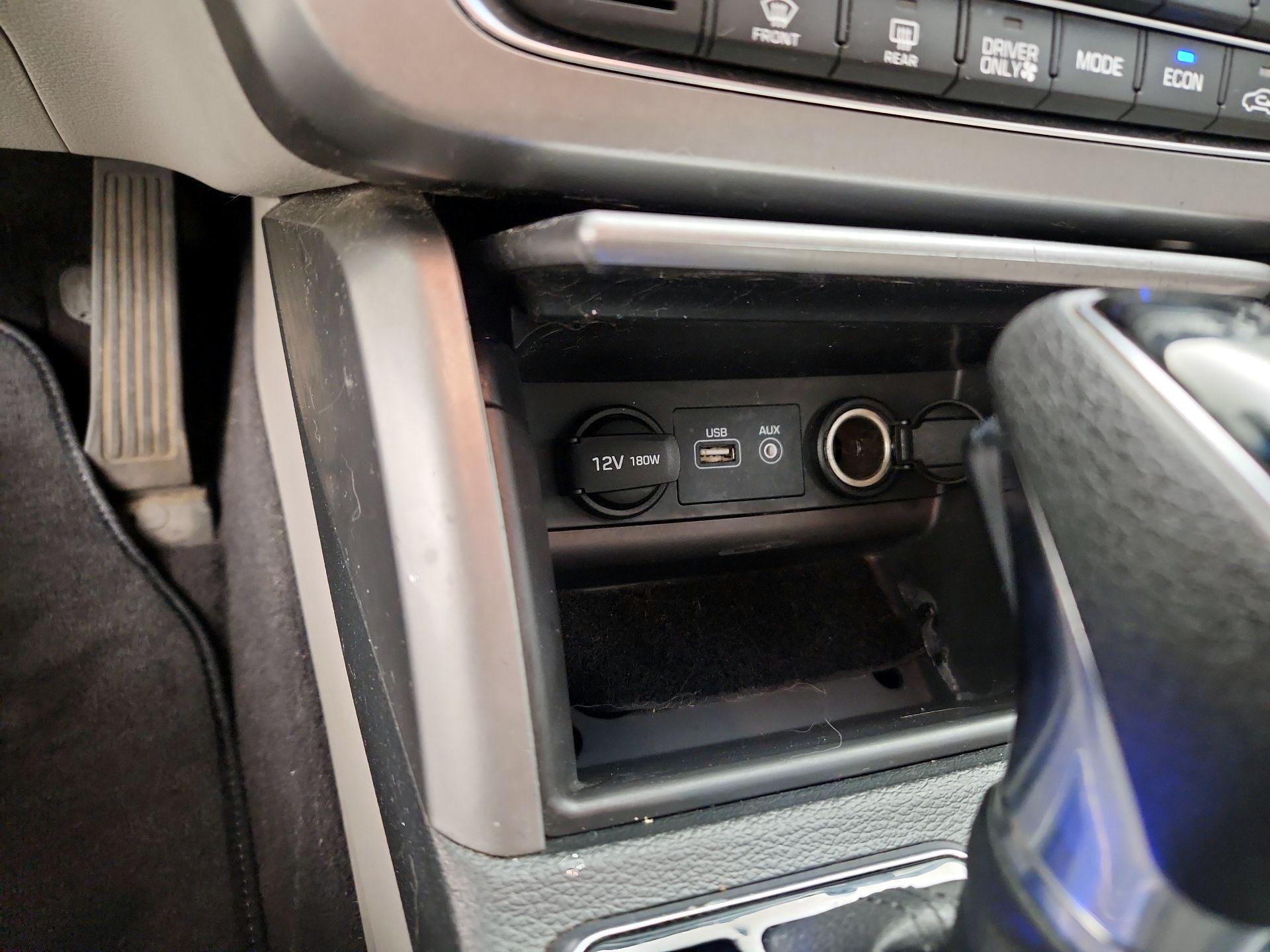 Thumbnail: 2017 Hyundai Sonata - 18