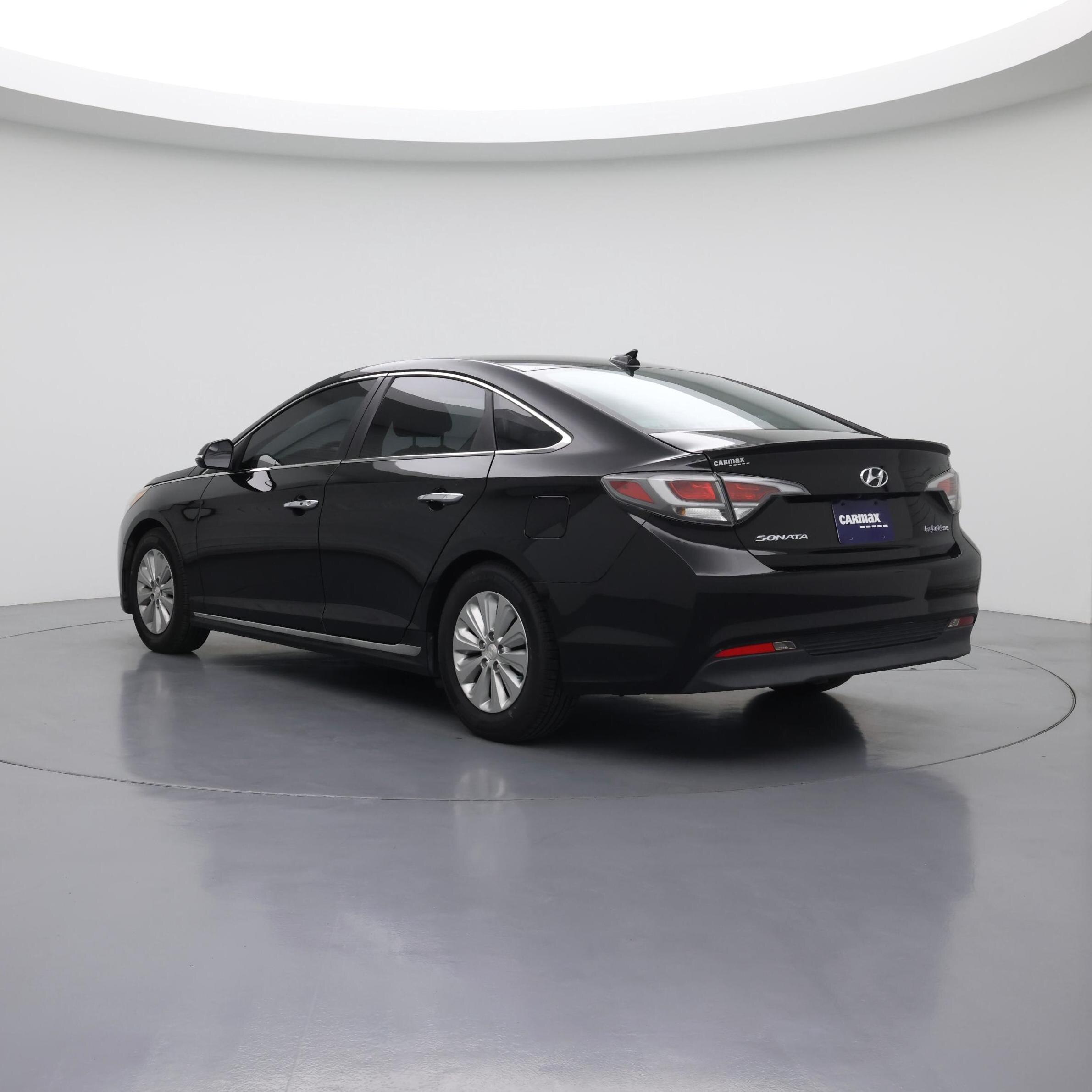 Thumbnail: 2017 Hyundai Sonata - 2