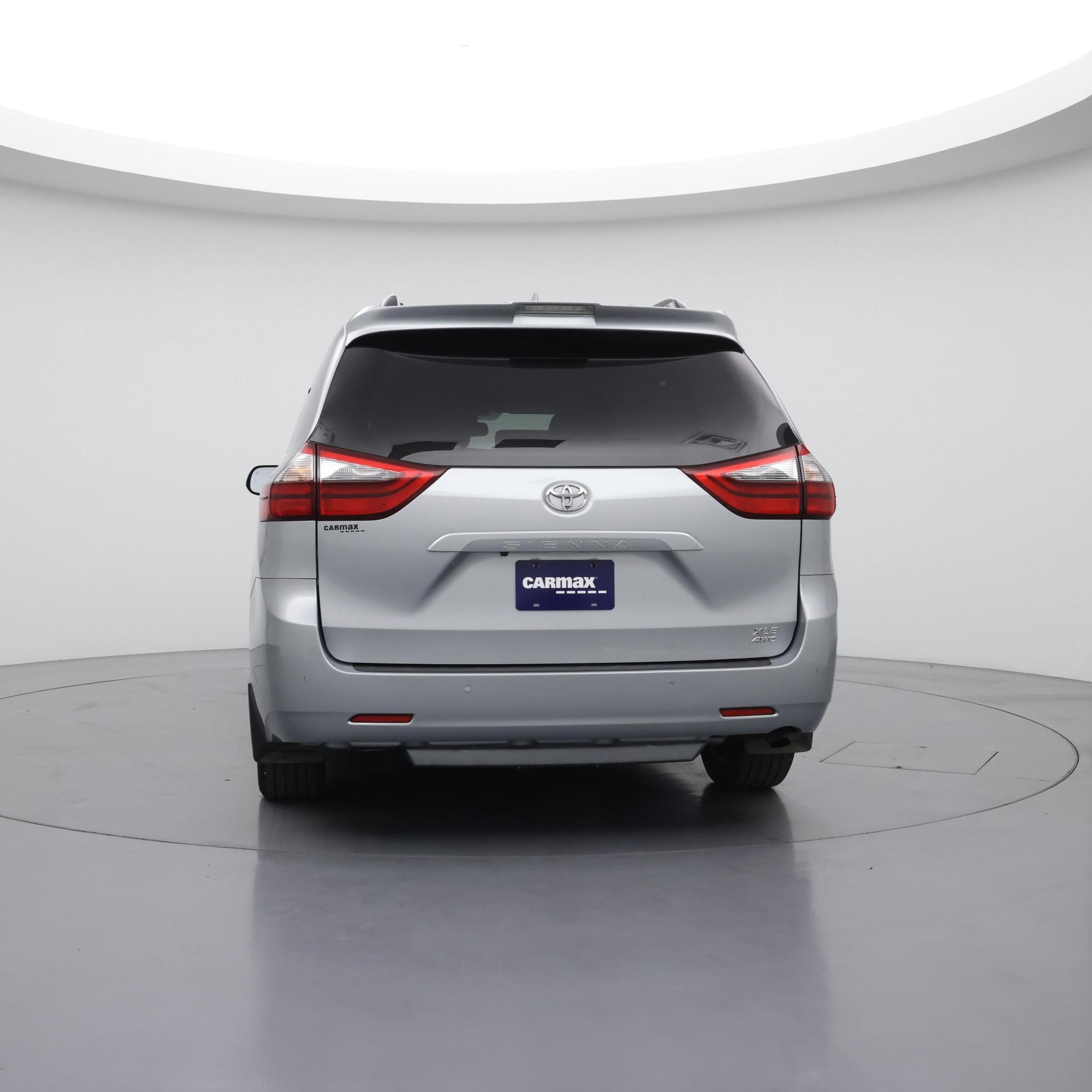 Thumbnail: 2020 Toyota Sienna - 6