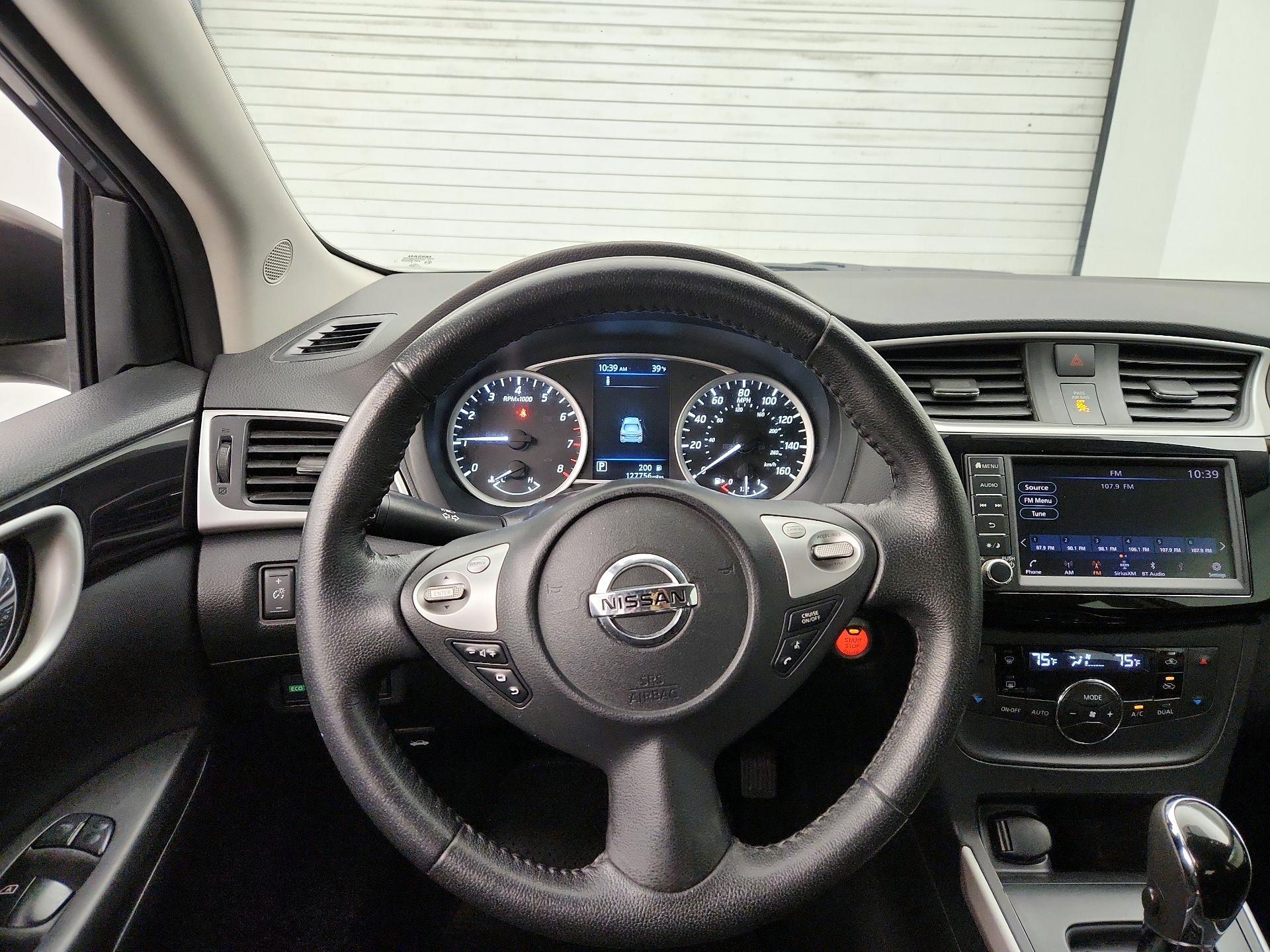 Thumbnail: 2019 Nissan Sentra - 10