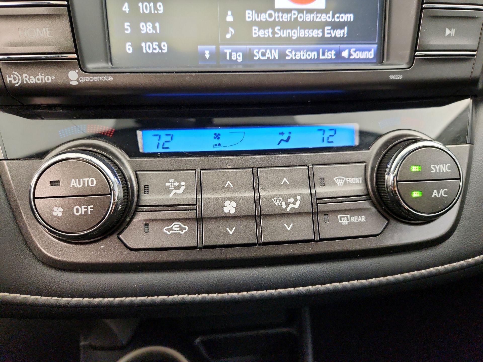 Thumbnail: 2015 Toyota RAV4 - 16