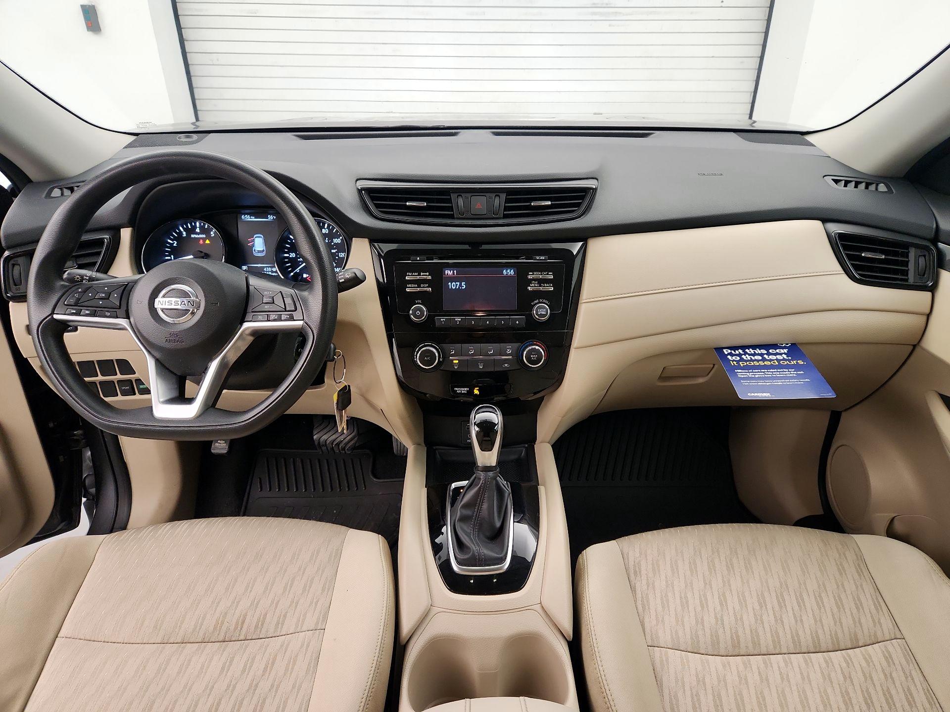 Thumbnail: 2017 Nissan Rogue - 9