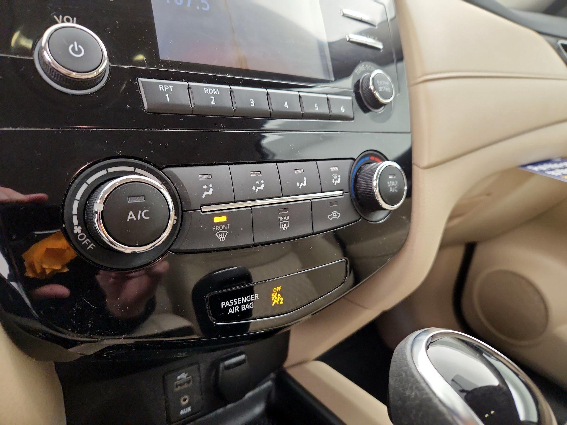 Thumbnail: 2017 Nissan Rogue - 16