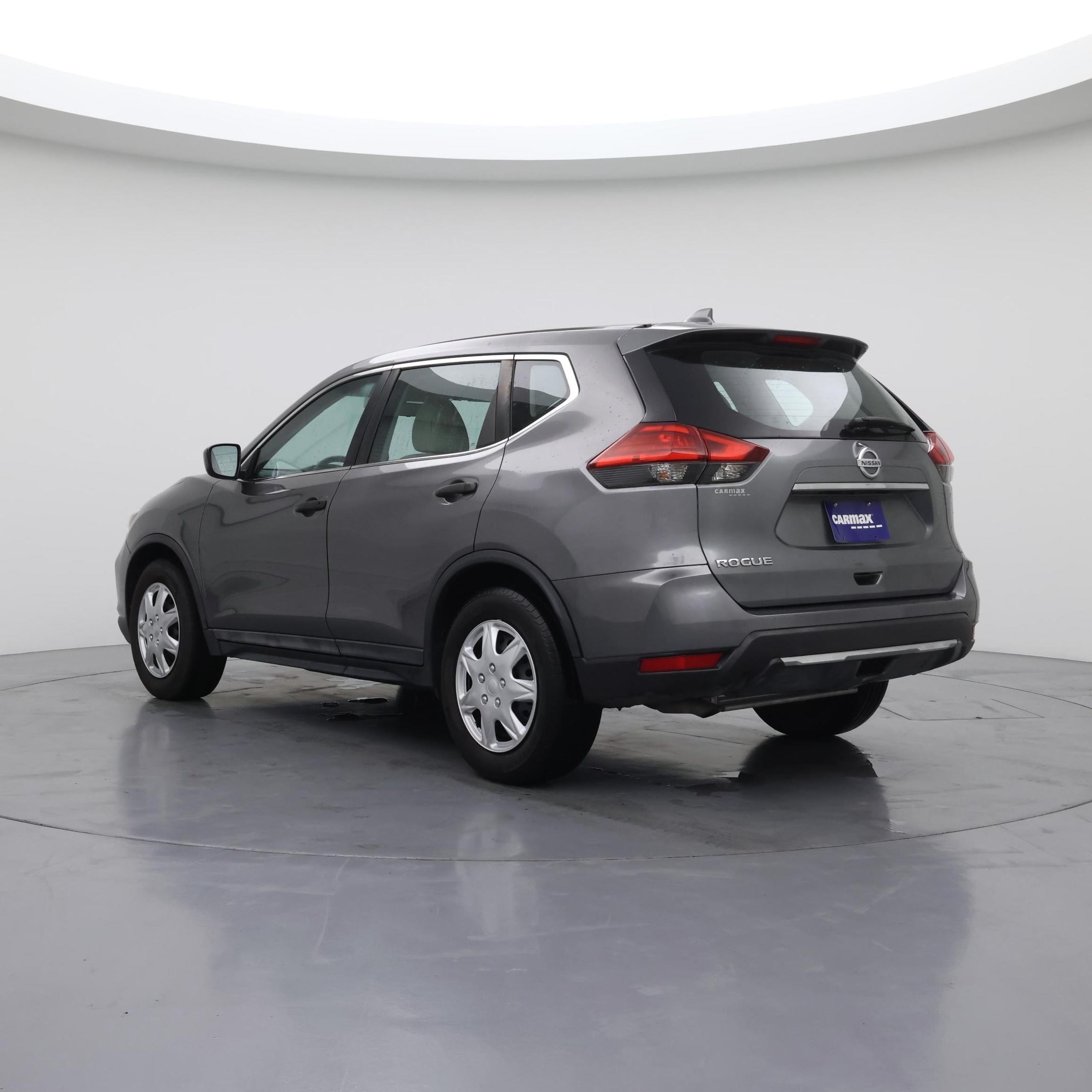 Thumbnail: 2017 Nissan Rogue - 2