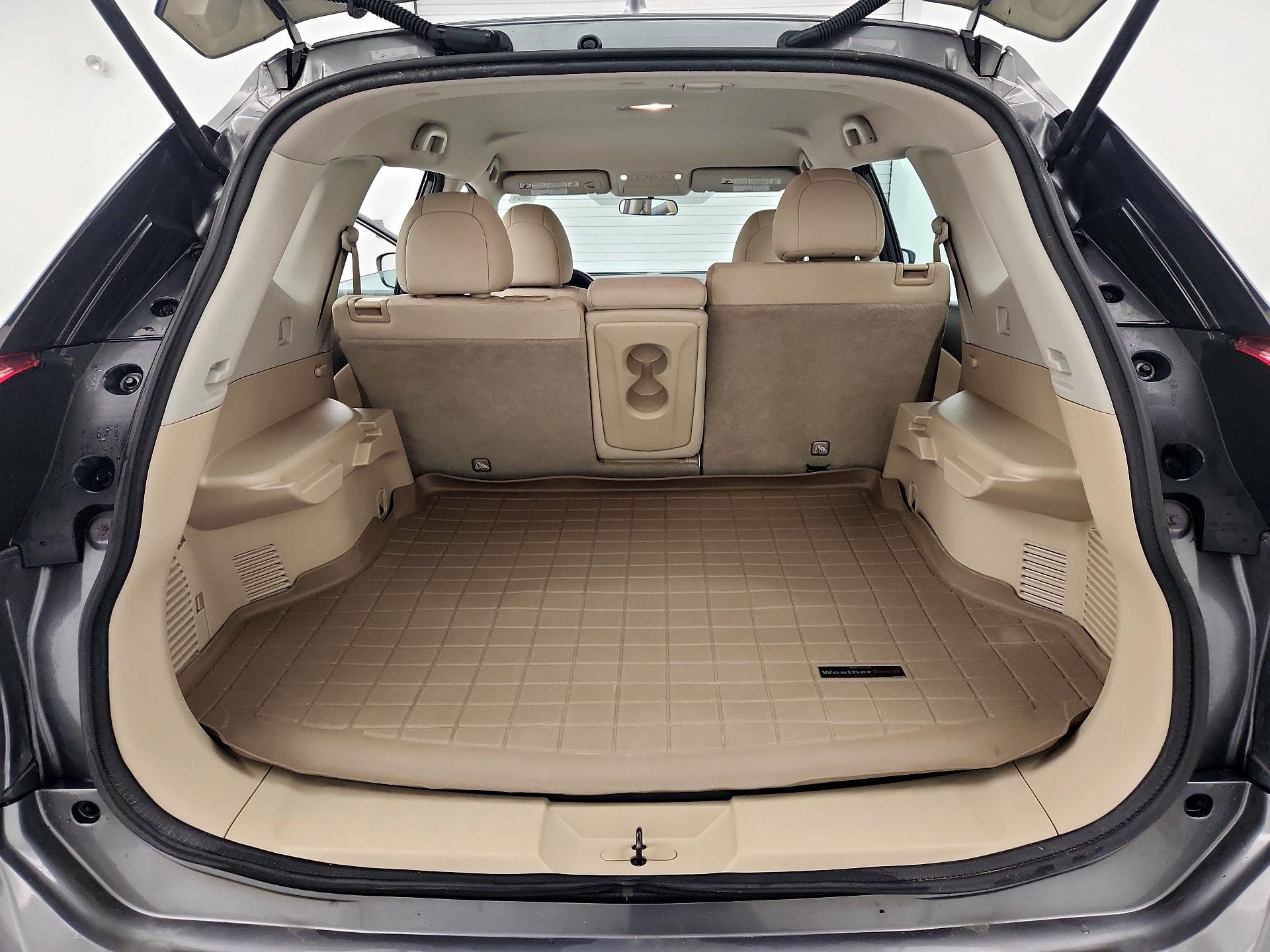 Thumbnail: 2017 Nissan Rogue - 20