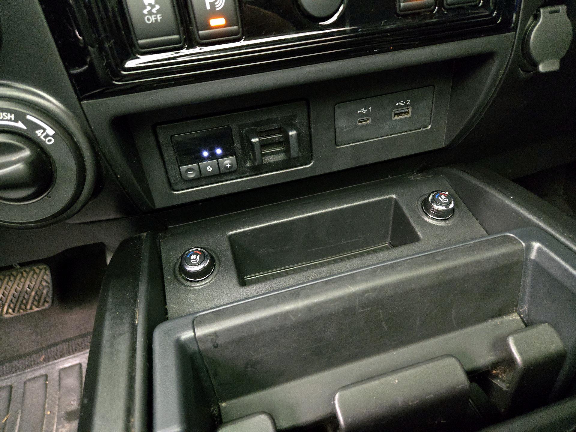 Thumbnail: 2022 Nissan Titan - 19