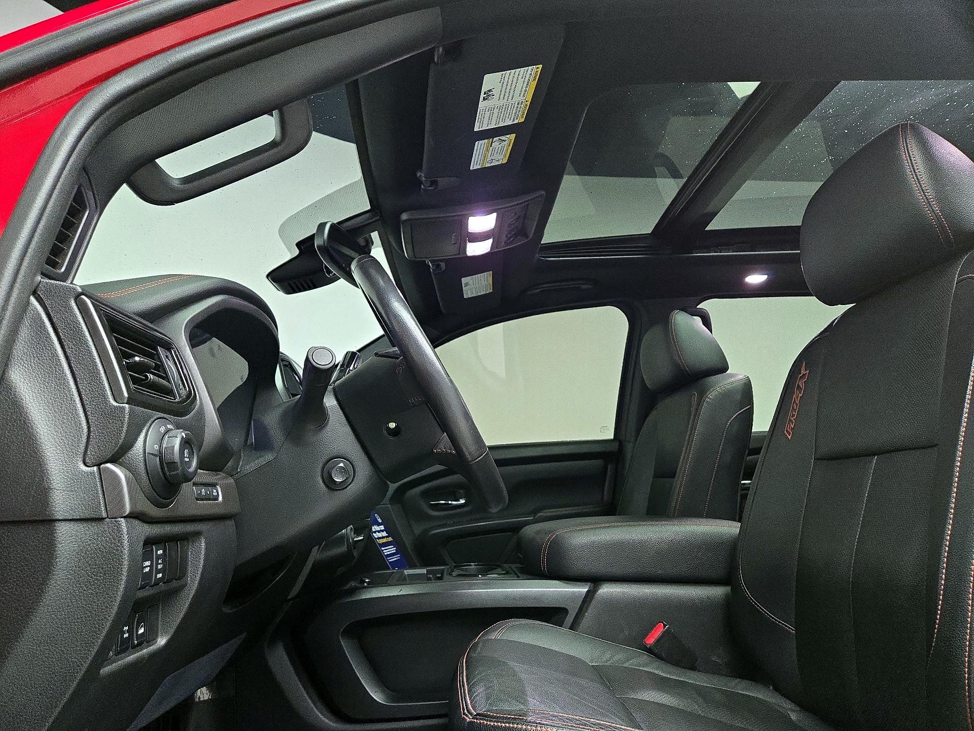 Thumbnail: 2022 Nissan Titan - 20