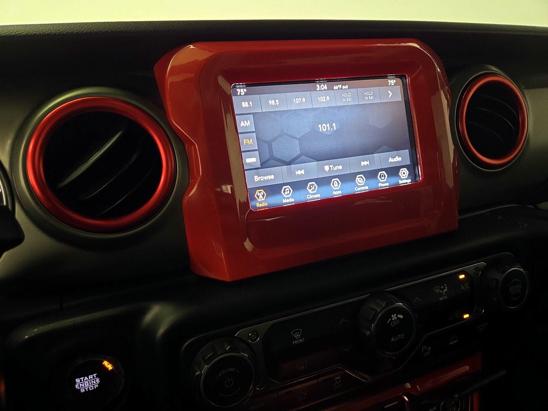 Thumbnail: 2021 Jeep Gladiator - 15