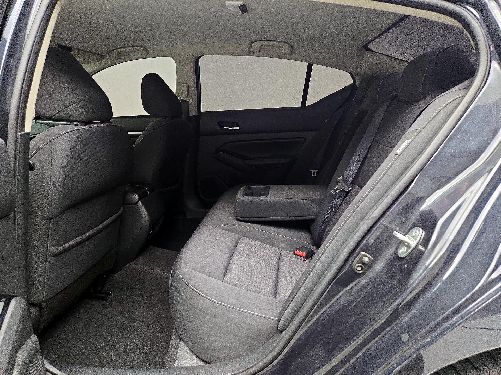 Thumbnail: 2021 Nissan Altima - 19