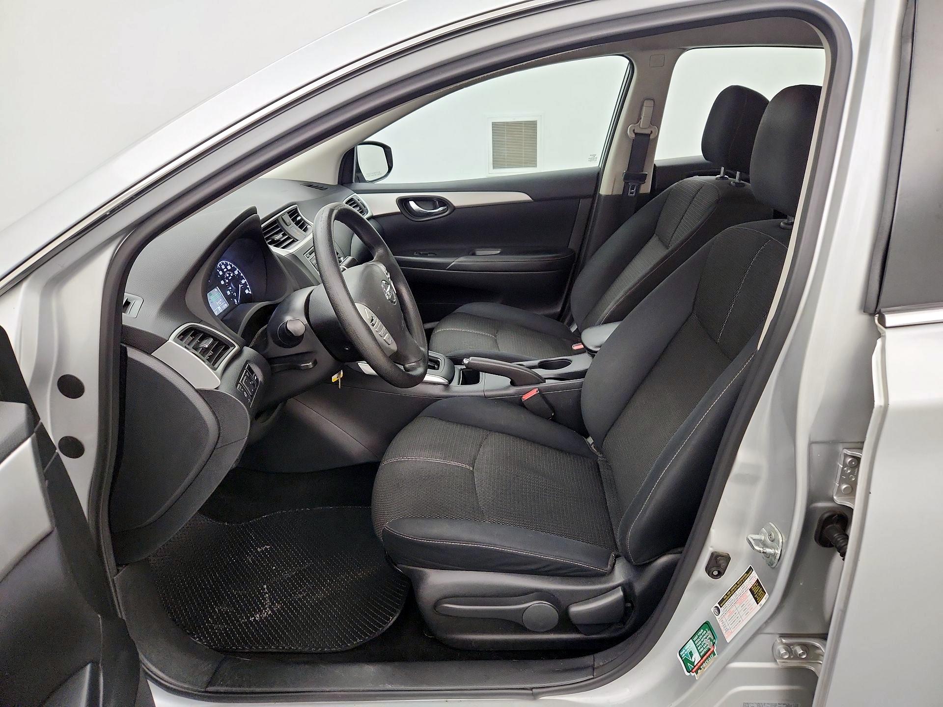 Thumbnail: 2017 Nissan Sentra - 11