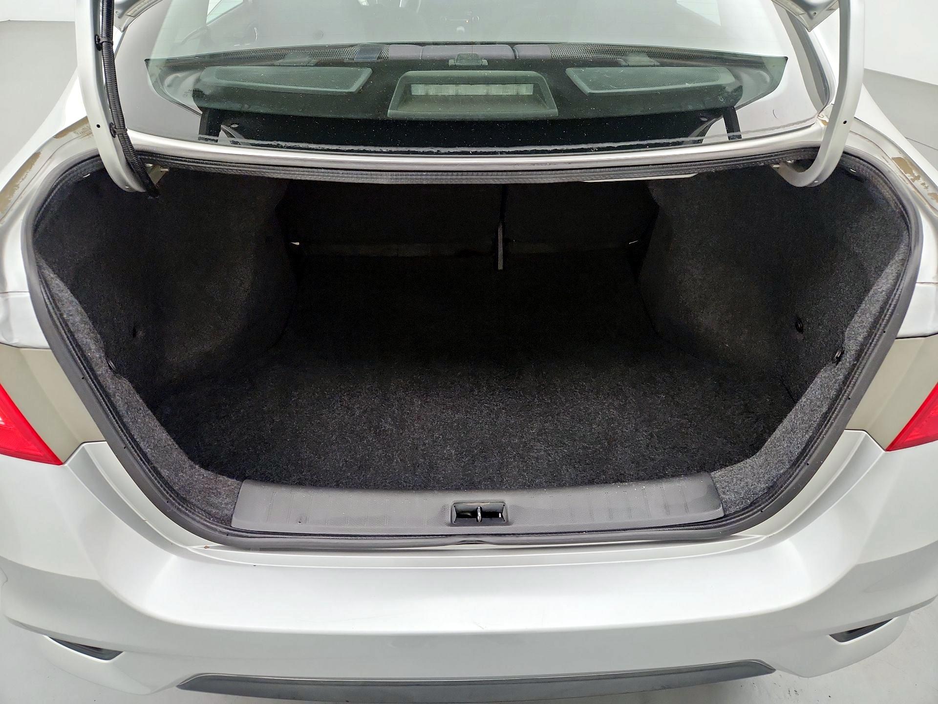 Thumbnail: 2017 Nissan Sentra - 19