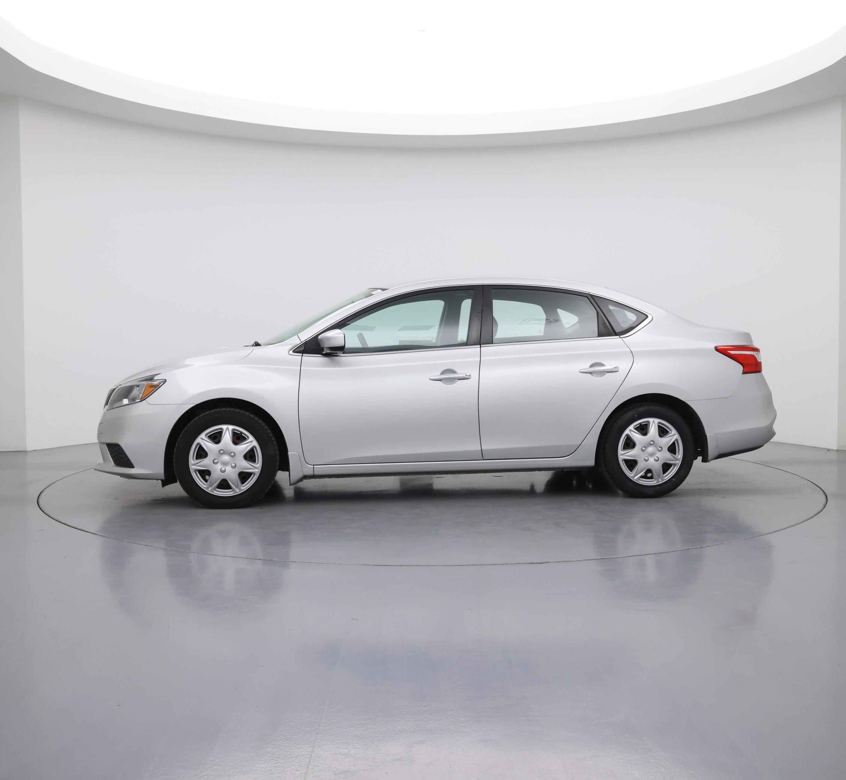 Thumbnail: 2017 Nissan Sentra - 3