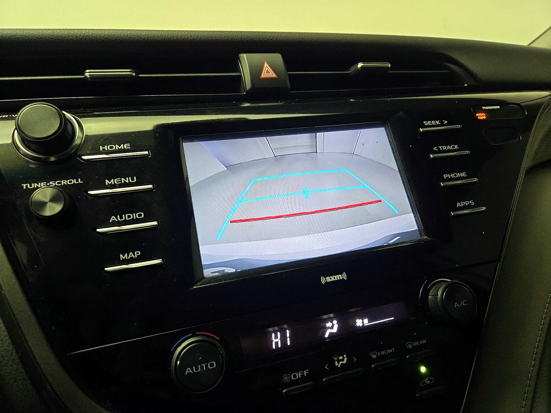 Thumbnail: 2020 Toyota Camry - 14