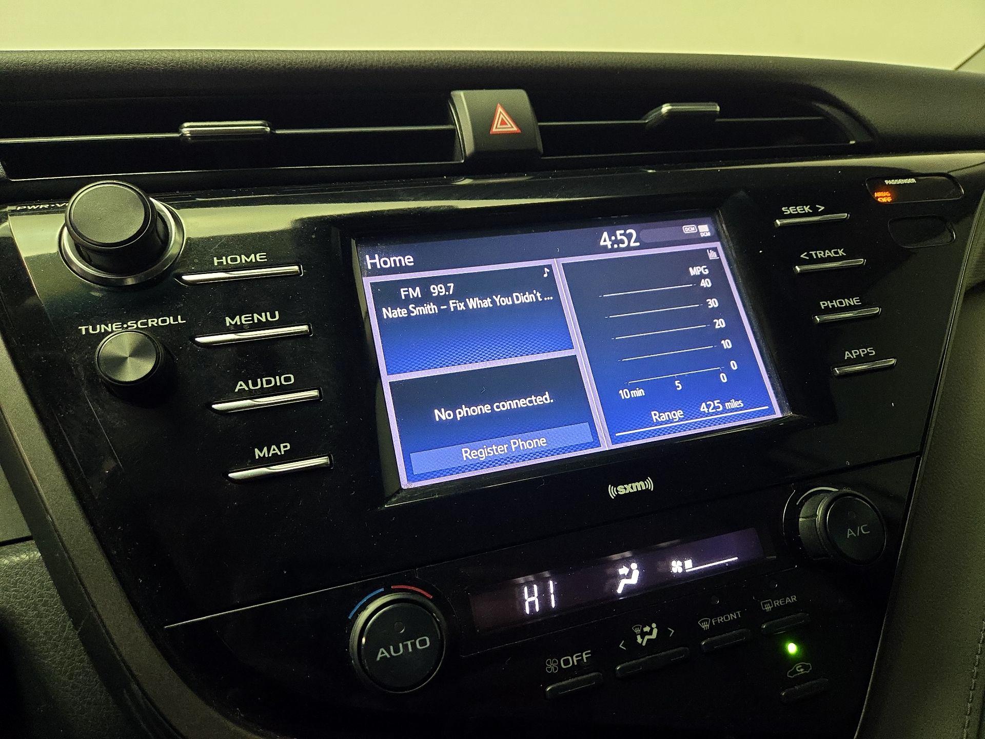 Thumbnail: 2020 Toyota Camry - 15