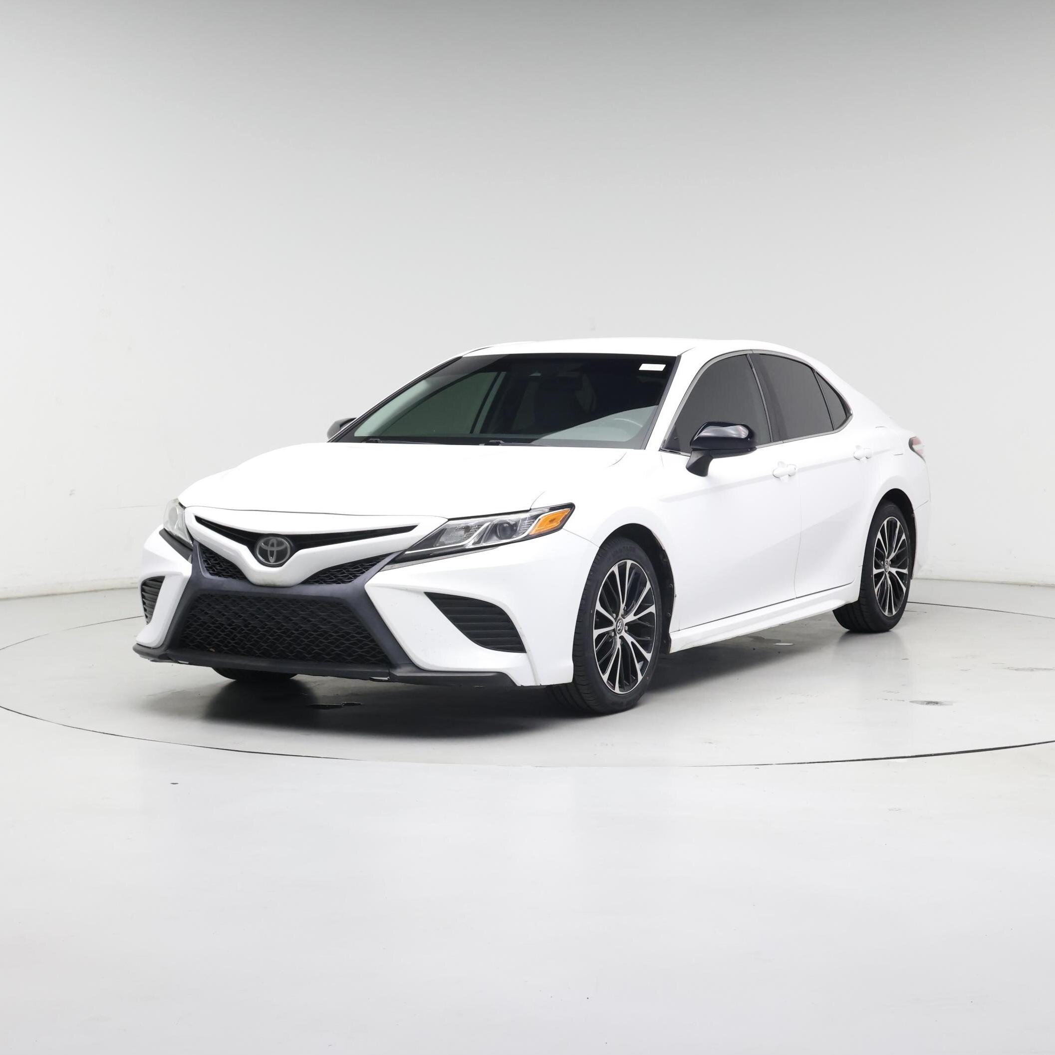 Thumbnail: 2020 Toyota Camry - 4