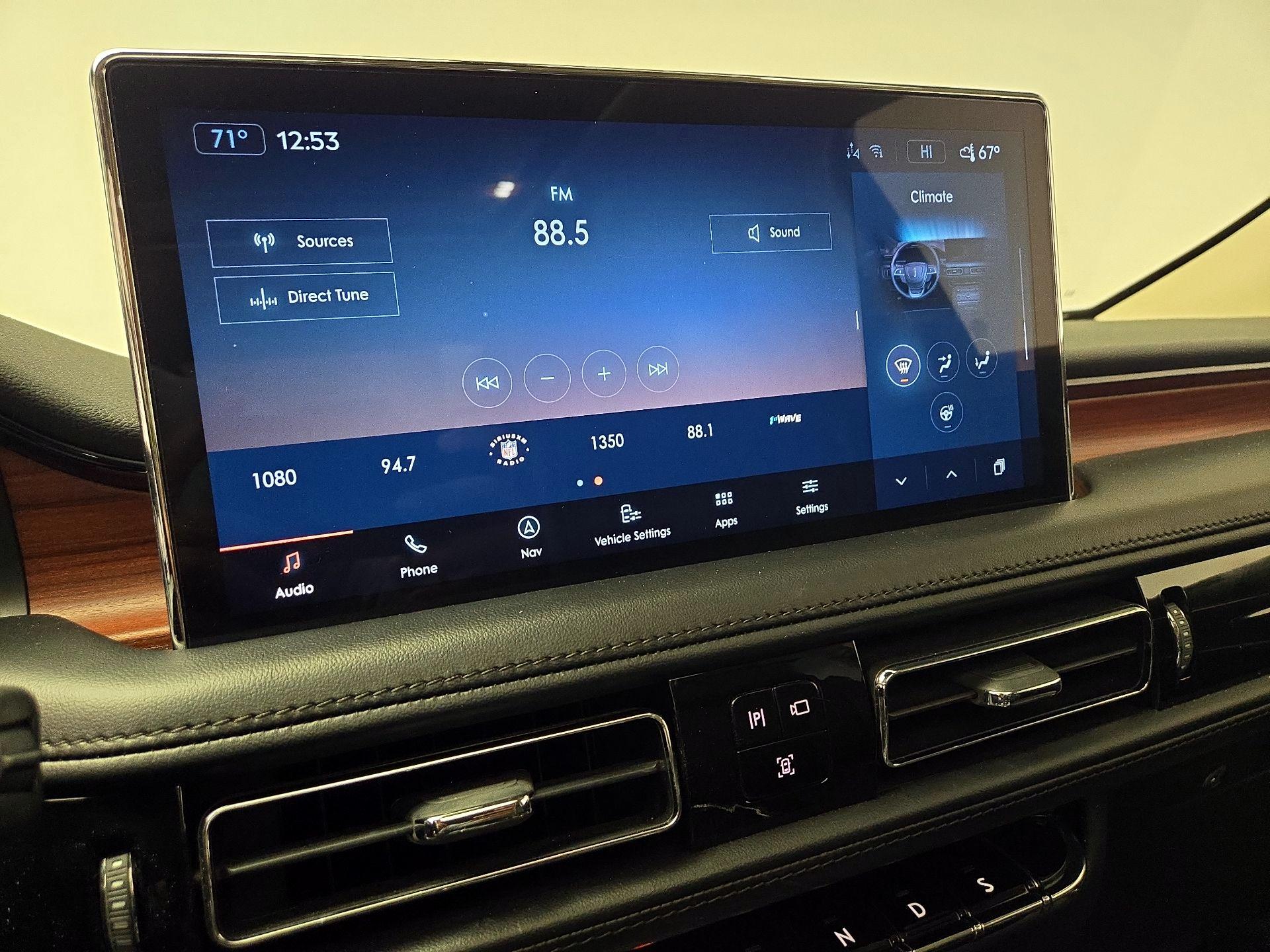 Thumbnail: 2023 Lincoln Nautilus - 16