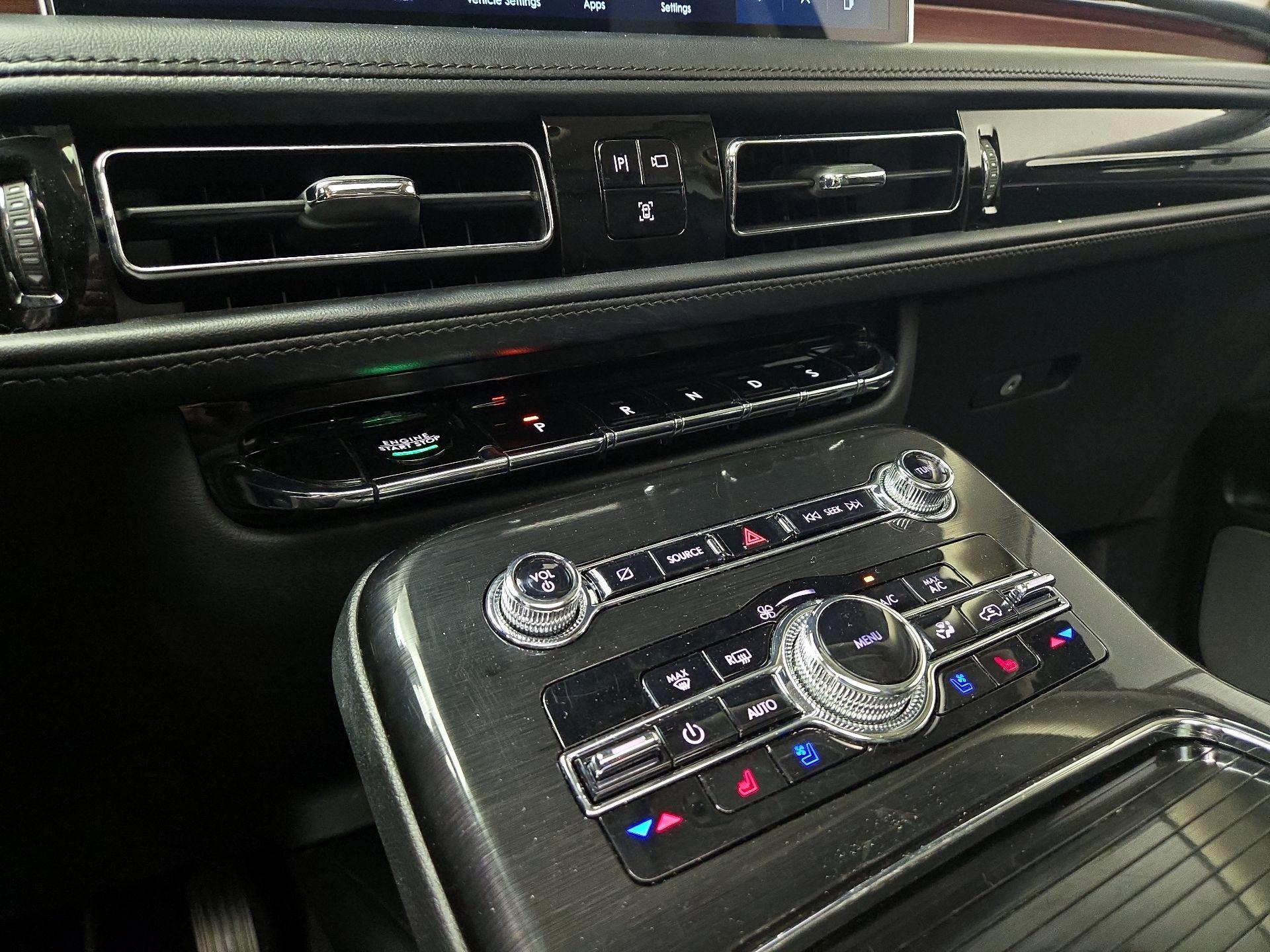 Thumbnail: 2023 Lincoln Nautilus - 17