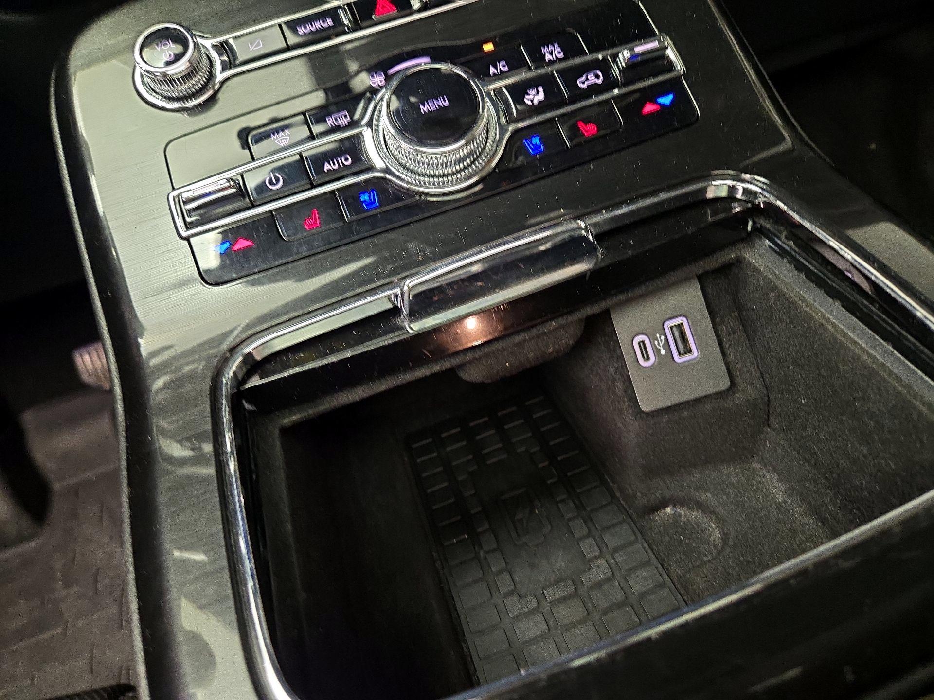 Thumbnail: 2023 Lincoln Nautilus - 19