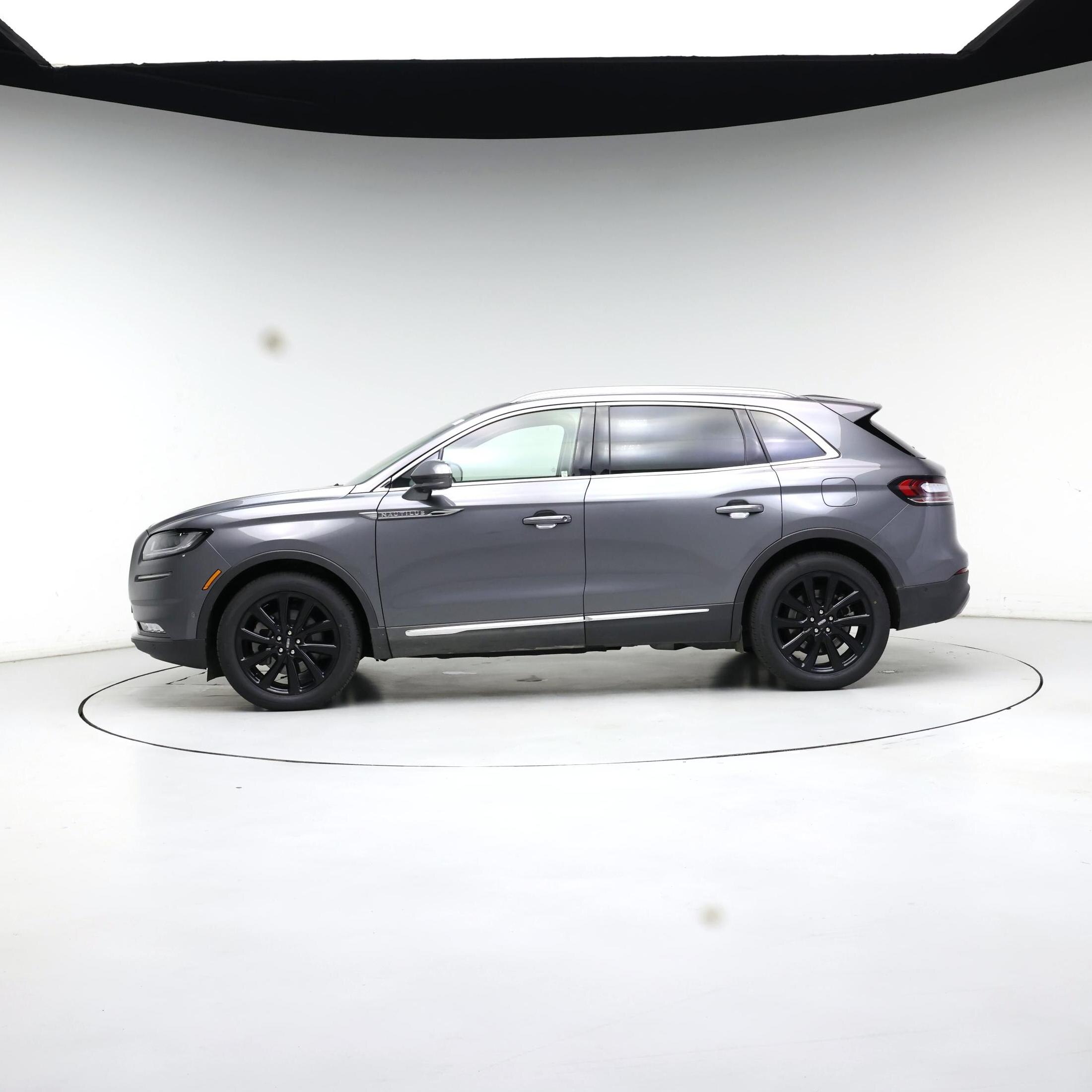 Thumbnail: 2023 Lincoln Nautilus - 3