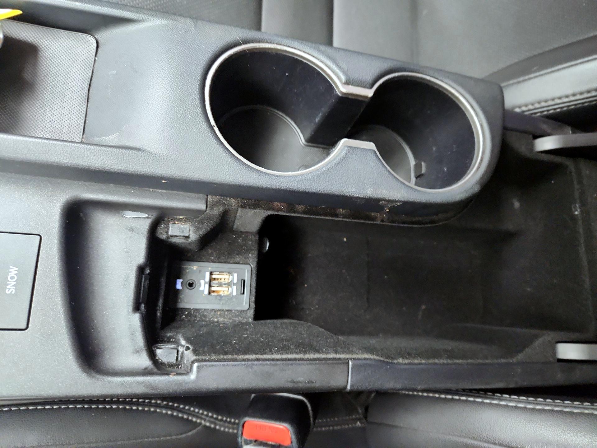 Thumbnail: 2018 Lexus IS - 18