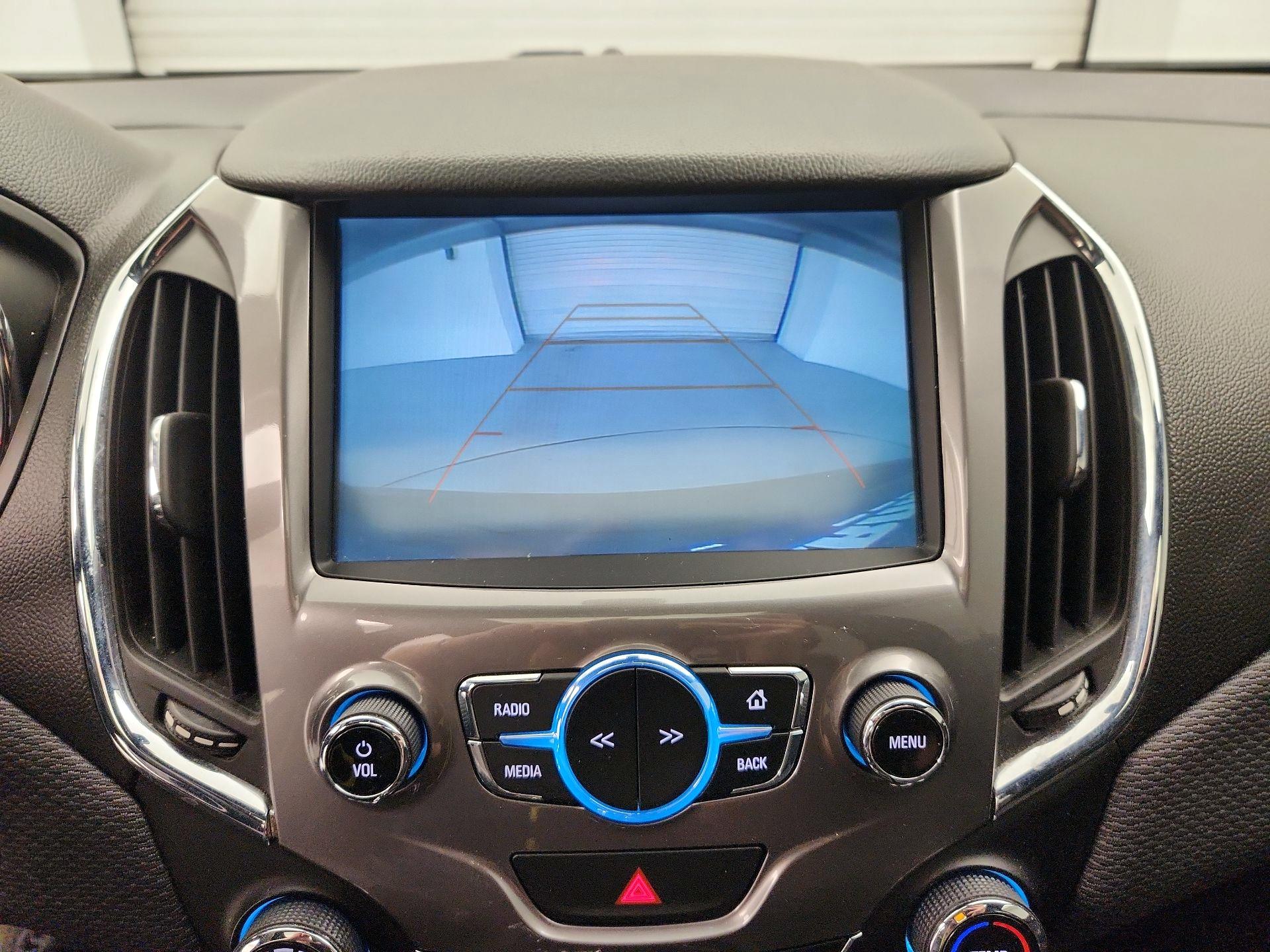 Thumbnail: 2018 Chevrolet Cruze - 14