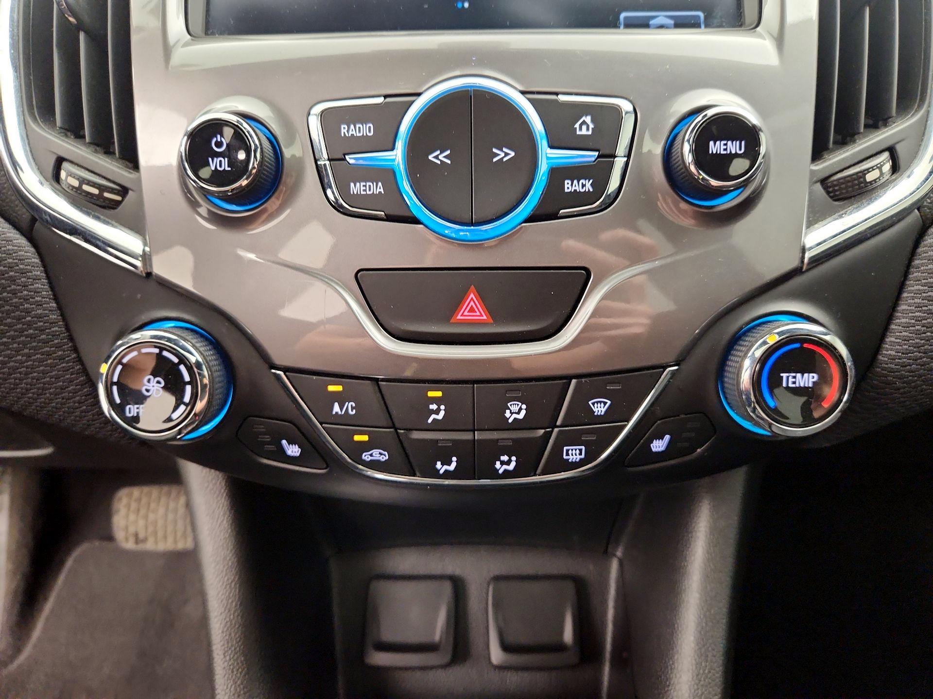 Thumbnail: 2018 Chevrolet Cruze - 16