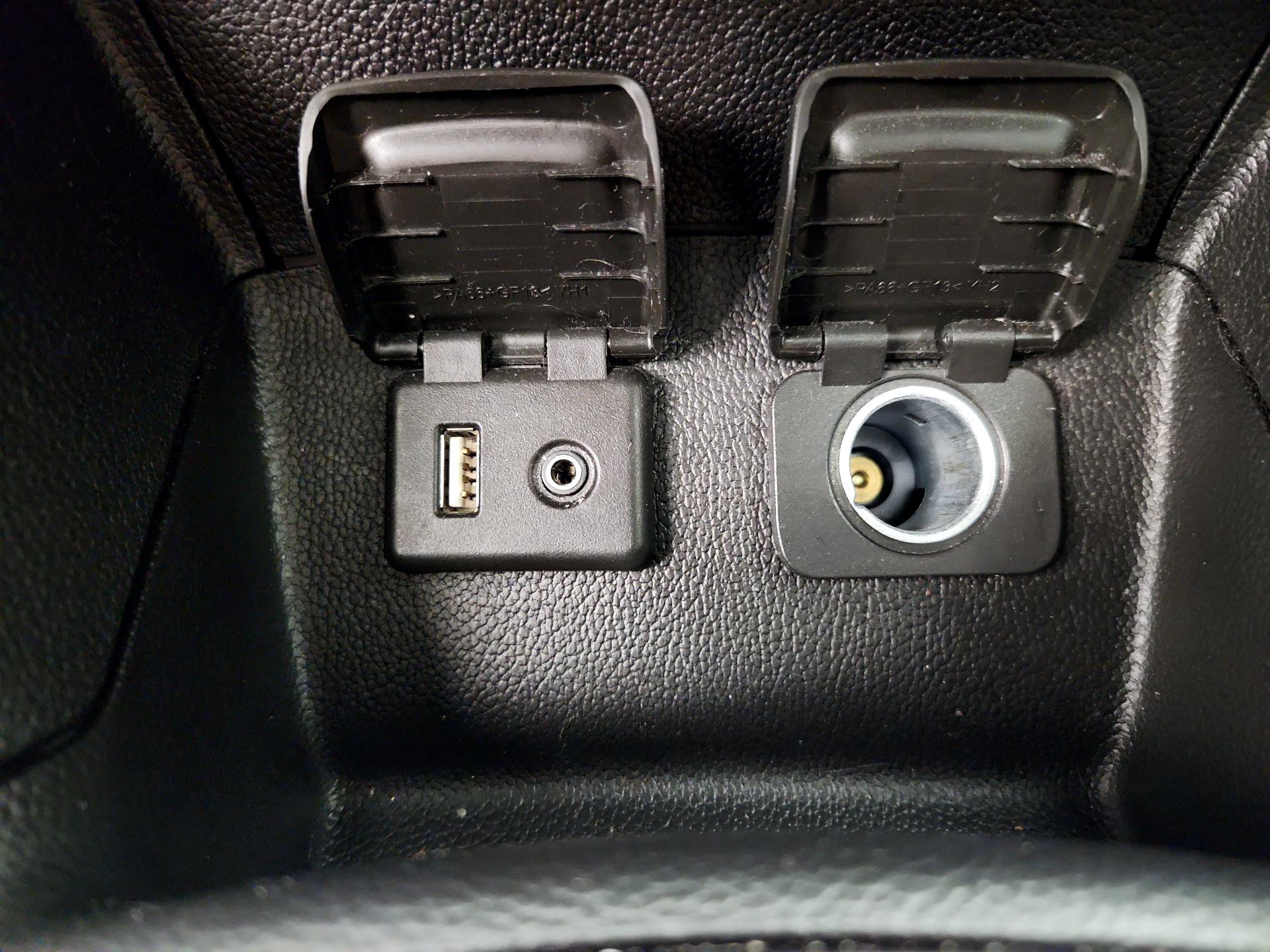 Thumbnail: 2018 Chevrolet Cruze - 18