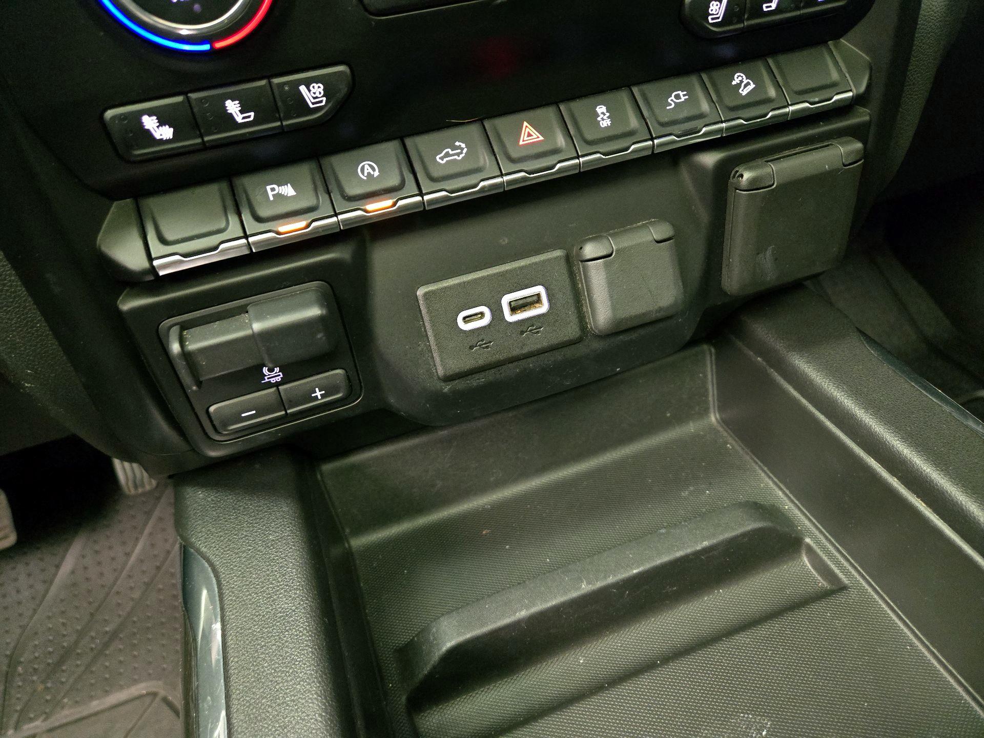 Thumbnail: 2019 Chevrolet Silverado 1500 - 18