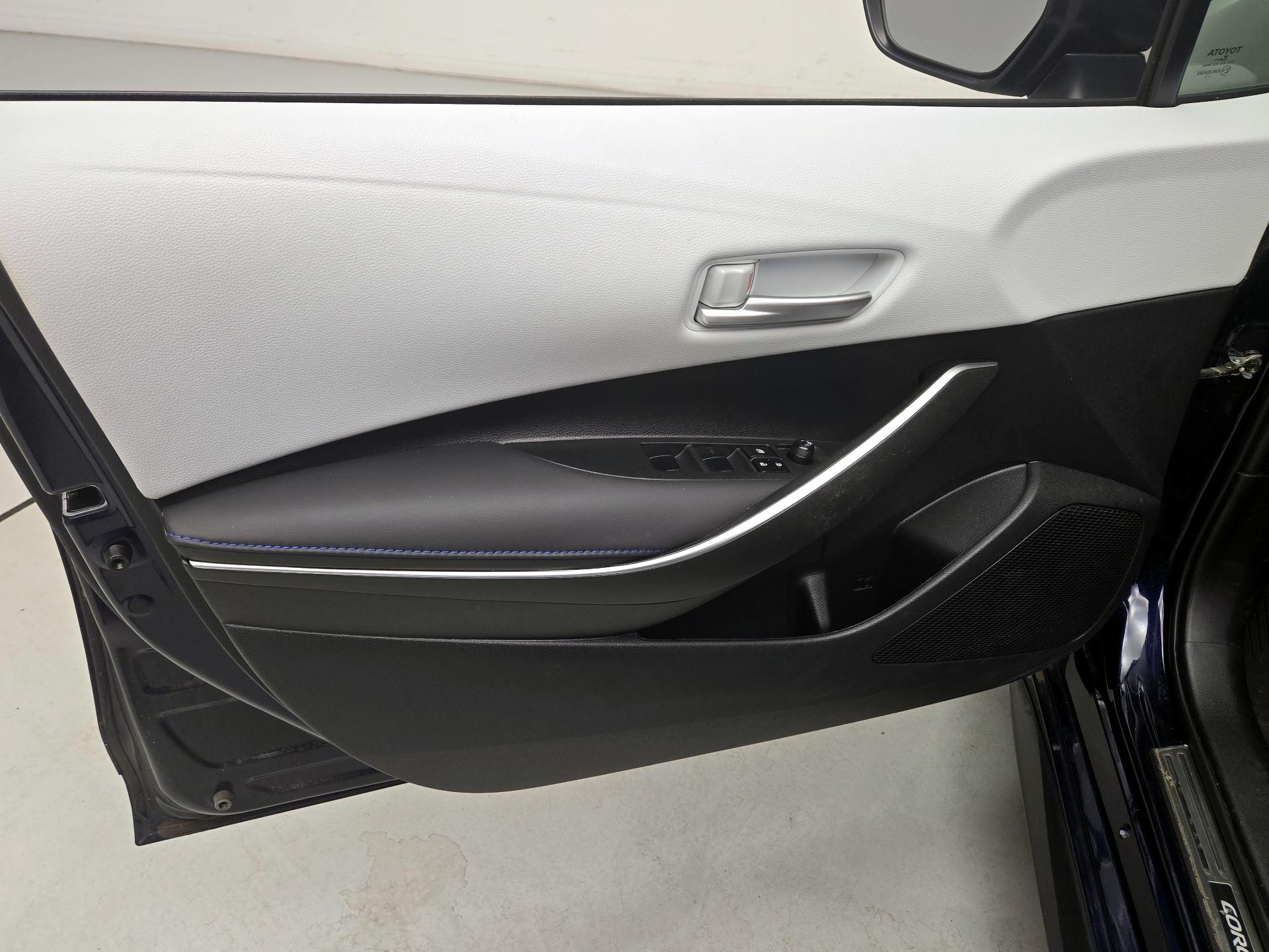 Thumbnail: 2022 Toyota Corolla - 12