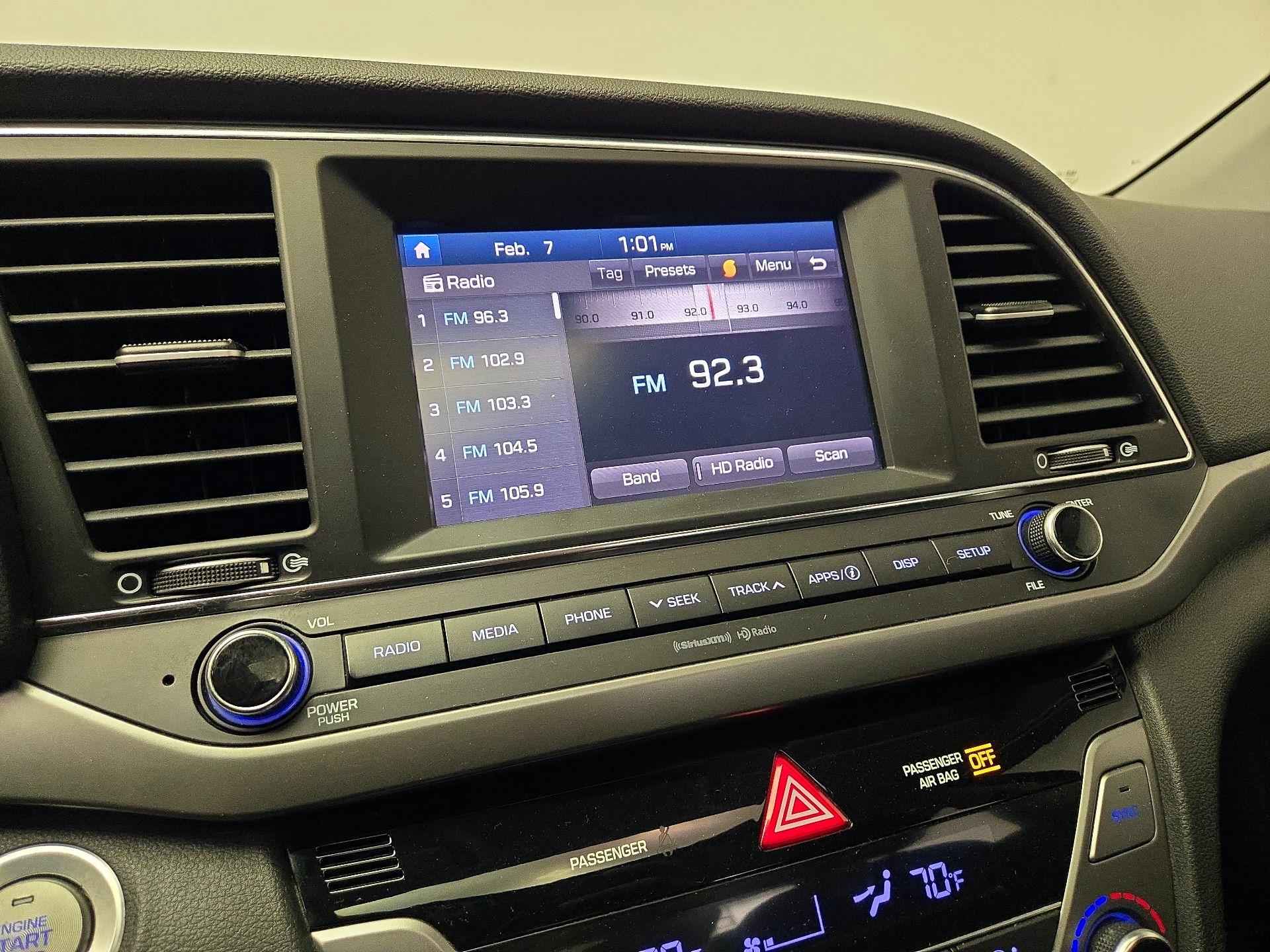 Thumbnail: 2017 Hyundai Elantra - 15