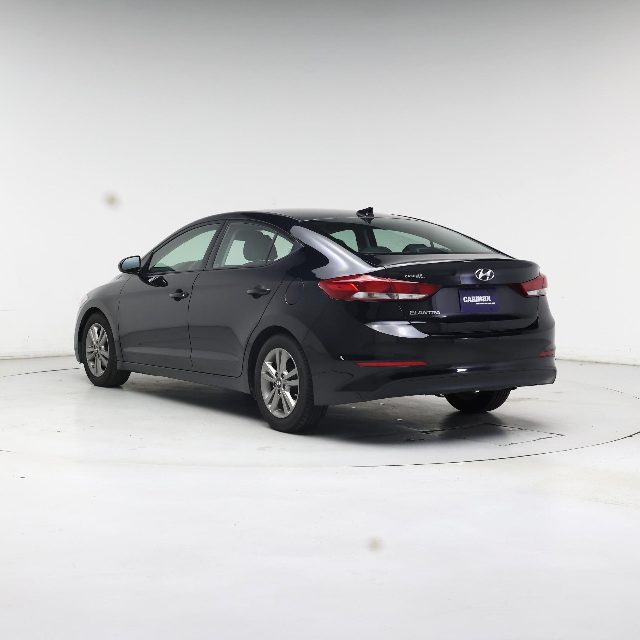 Thumbnail: 2017 Hyundai Elantra - 2