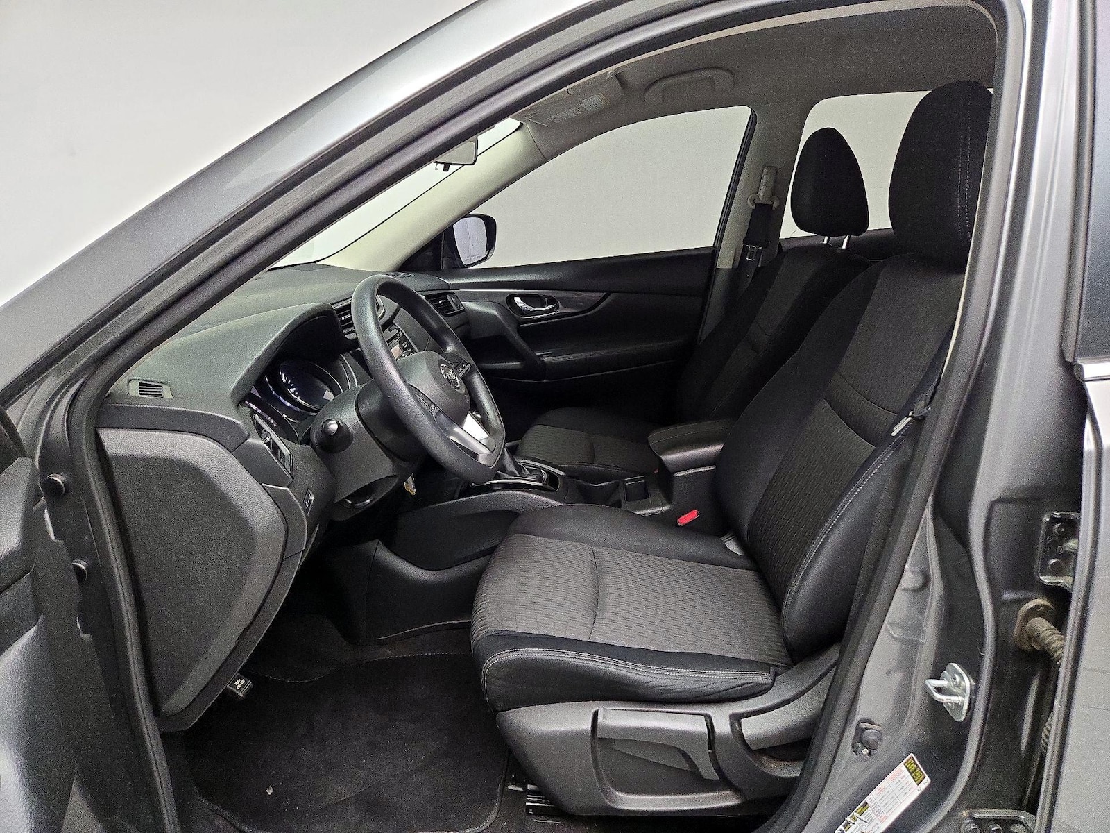 2017 Nissan Rogue S - Photo 12