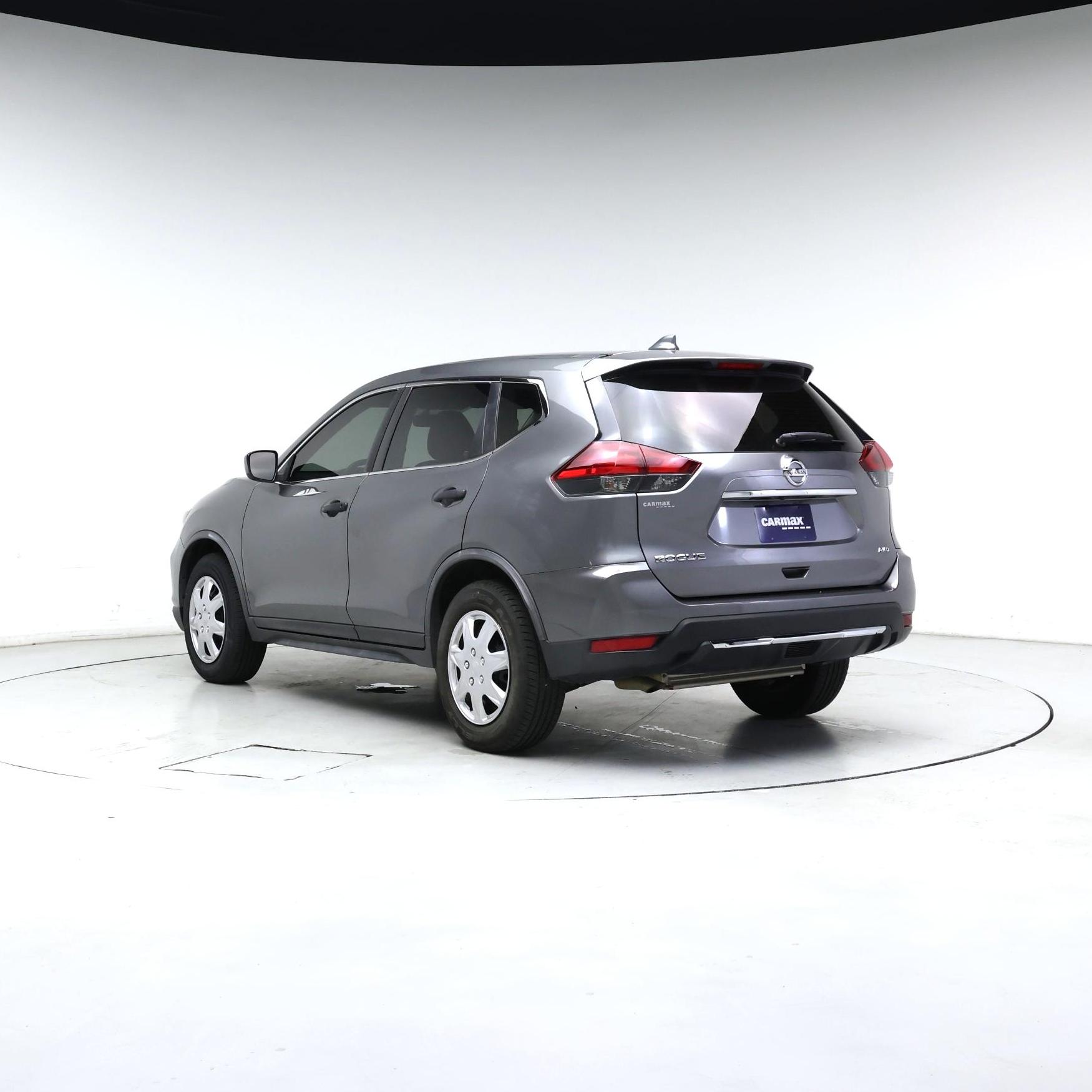 Thumbnail: 2017 Nissan Rogue - 2