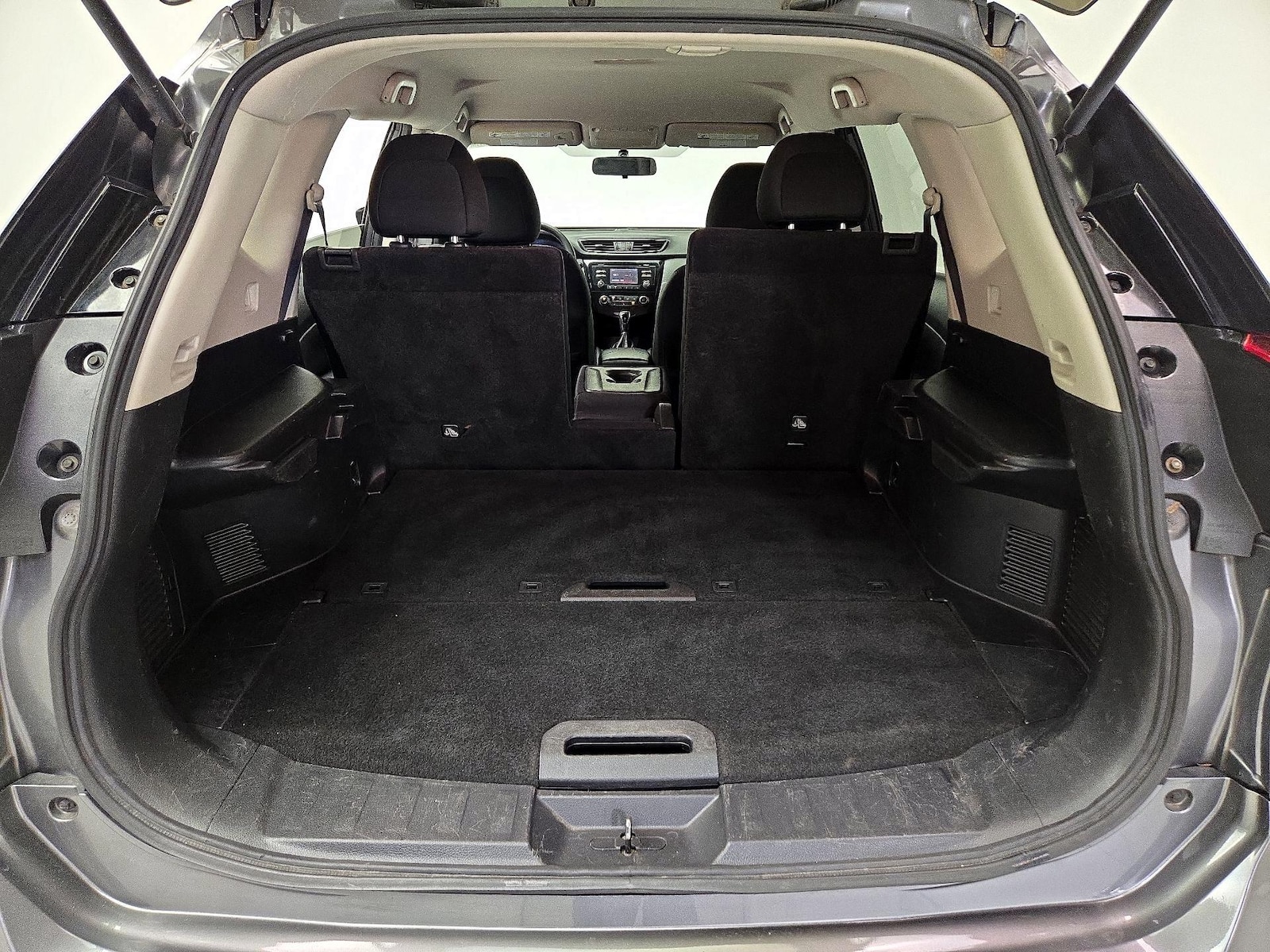 2017 Nissan Rogue S - Photo 21