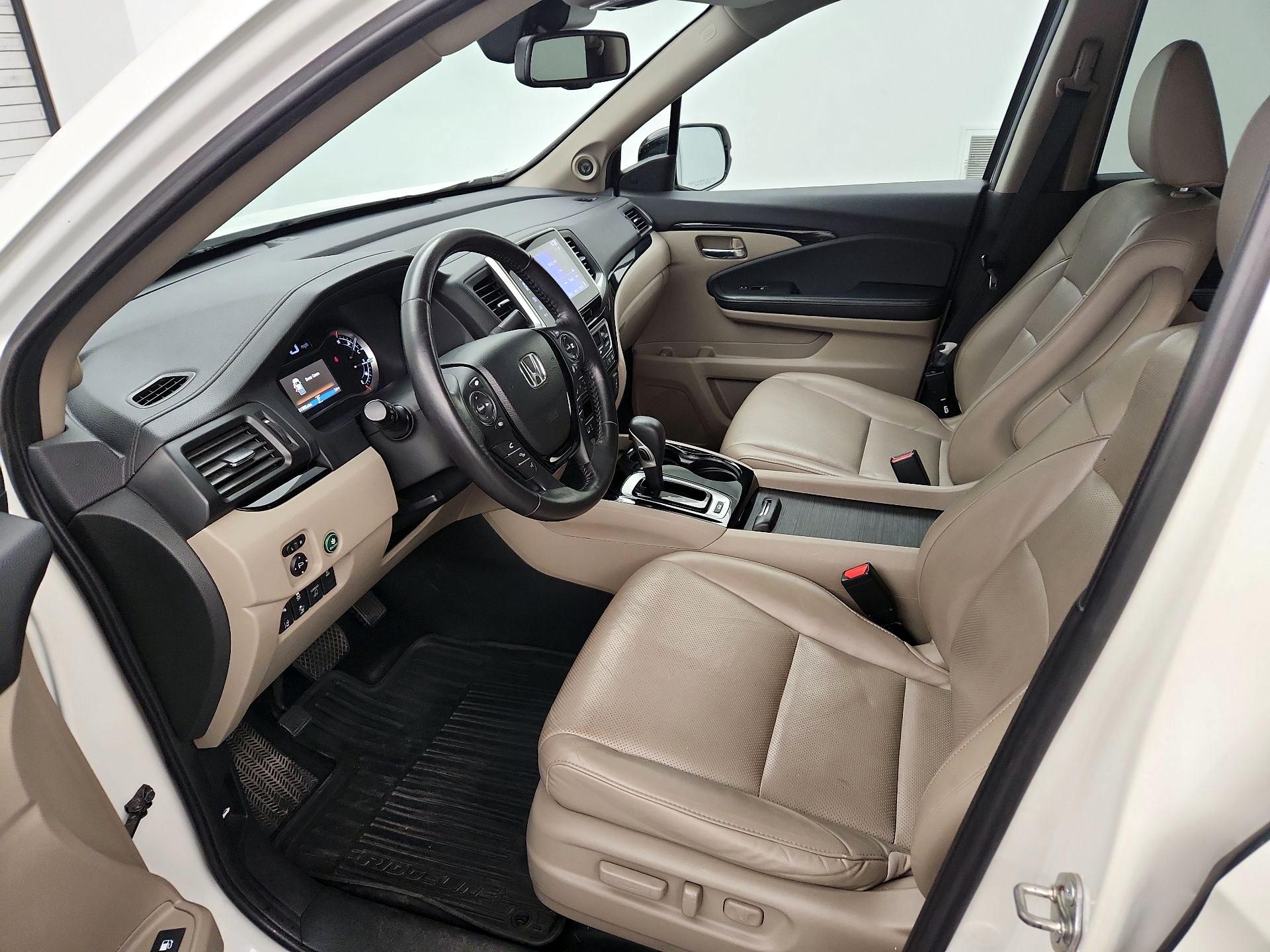 Thumbnail: 2019 Honda Ridgeline - 11