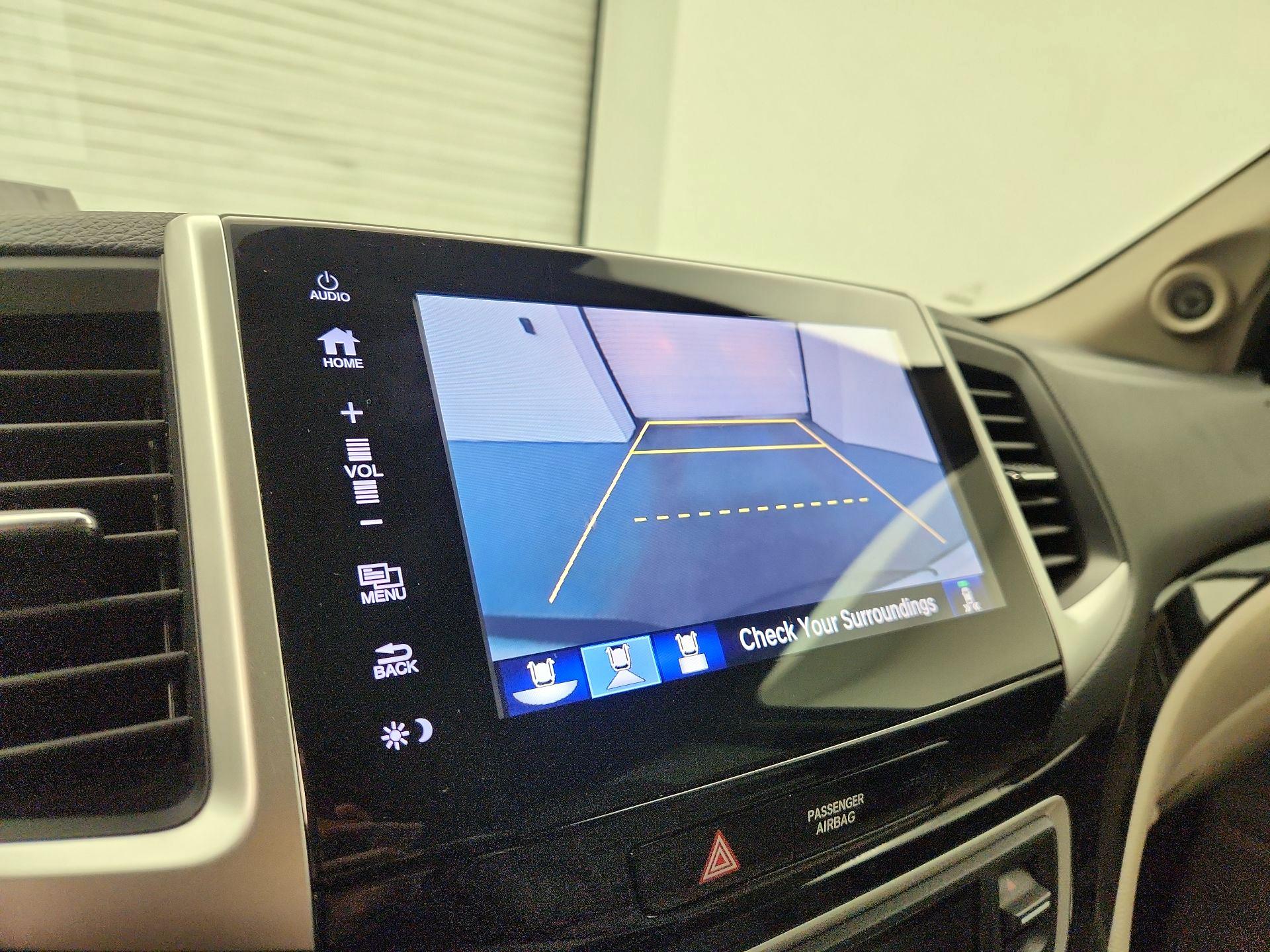 Thumbnail: 2019 Honda Ridgeline - 14