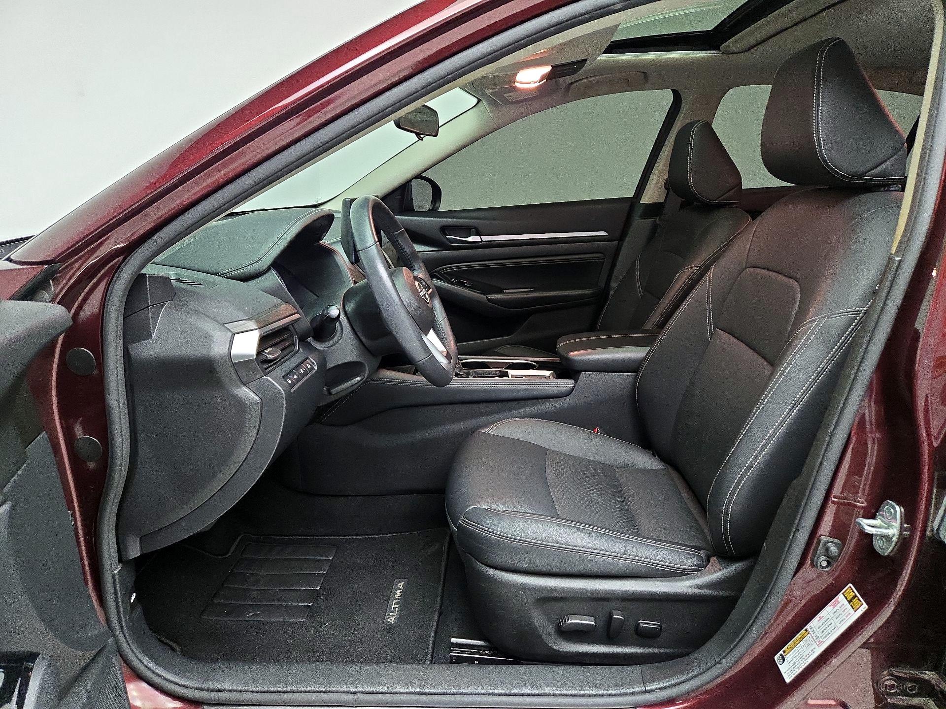 Thumbnail: 2023 Nissan Altima - 11