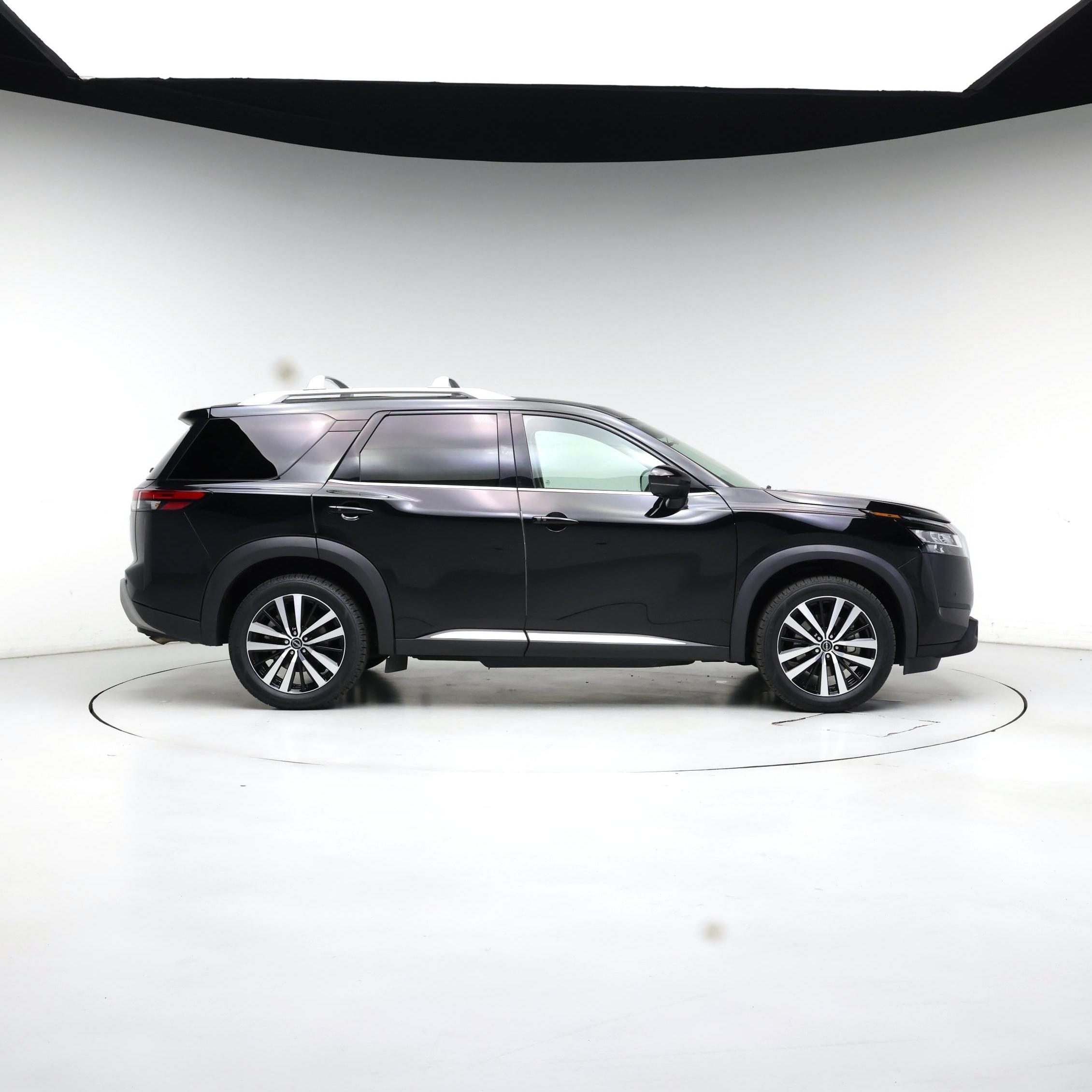 Thumbnail: 2023 Nissan Pathfinder - 7