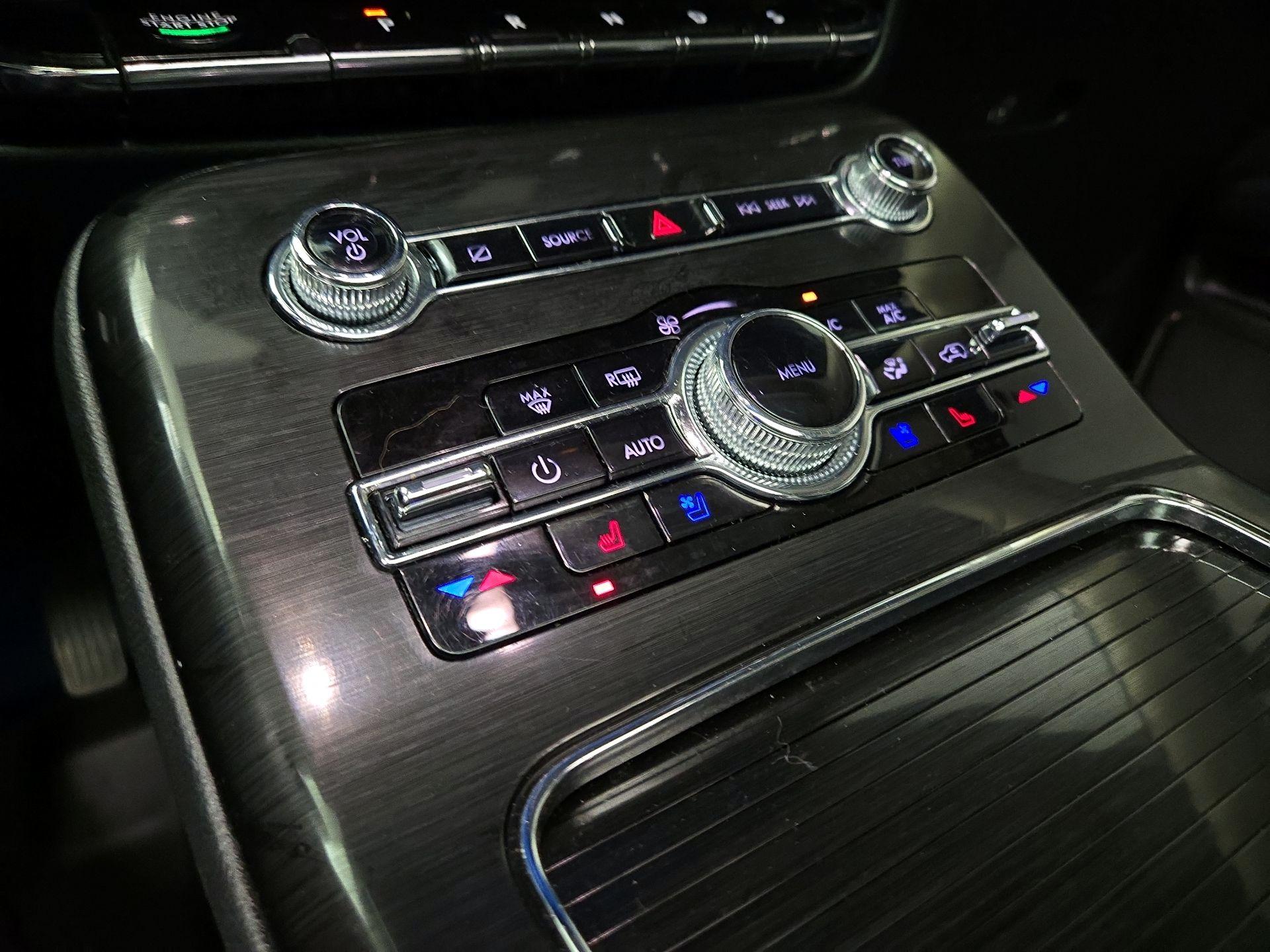 Thumbnail: 2021 Lincoln Nautilus - 17