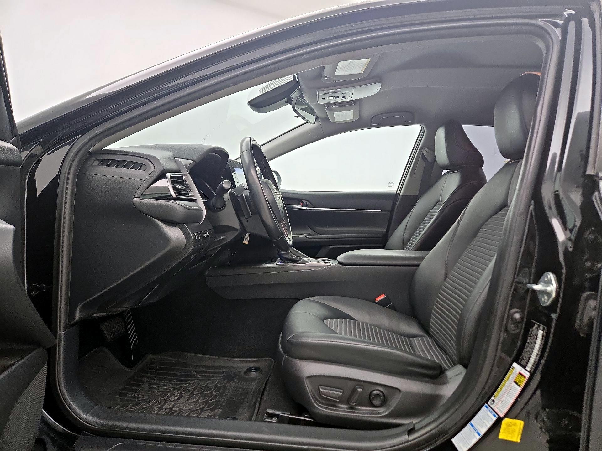 Thumbnail: 2021 Toyota Camry - 11