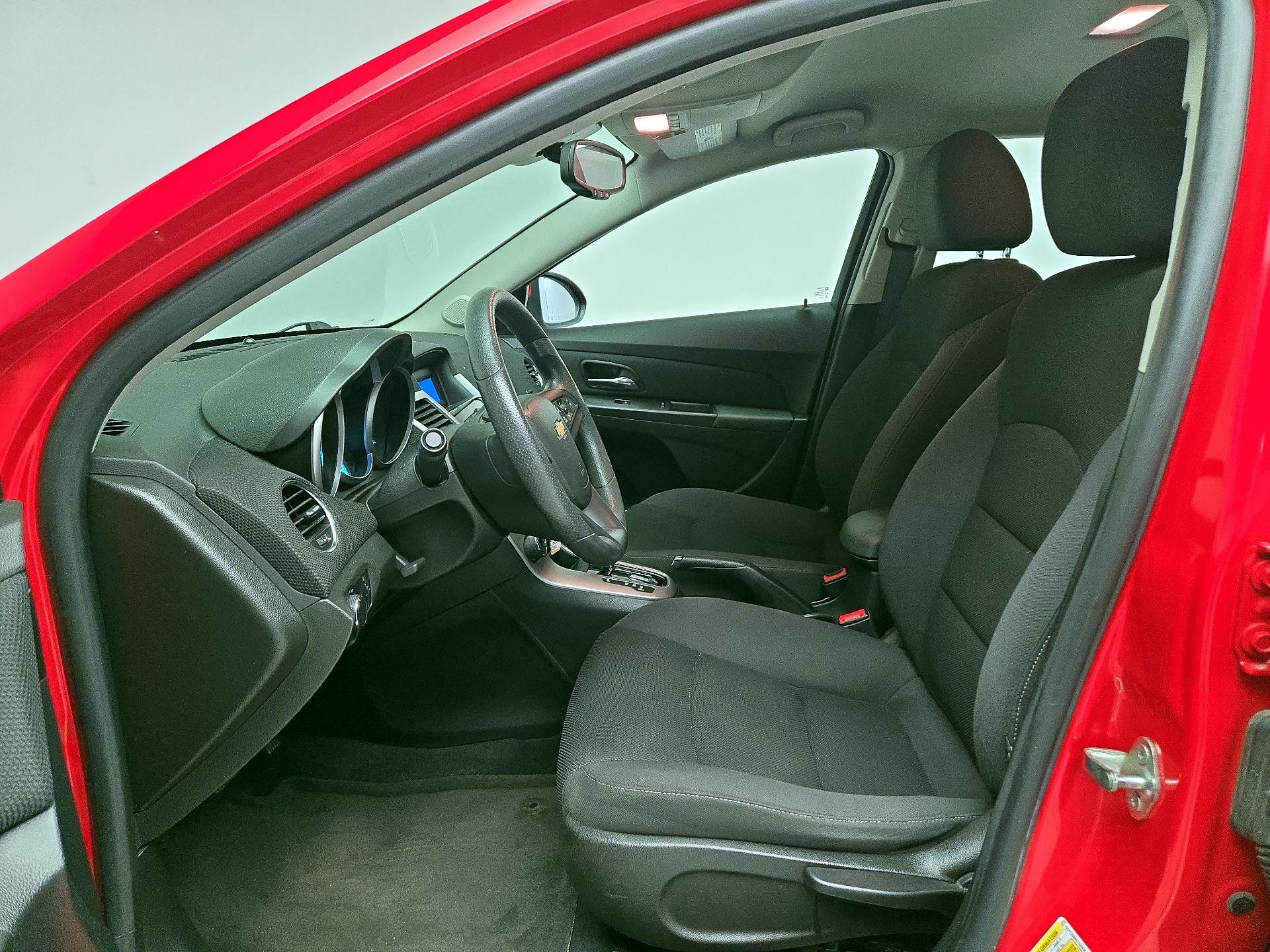 Thumbnail: 2015 Chevrolet Cruze - 11