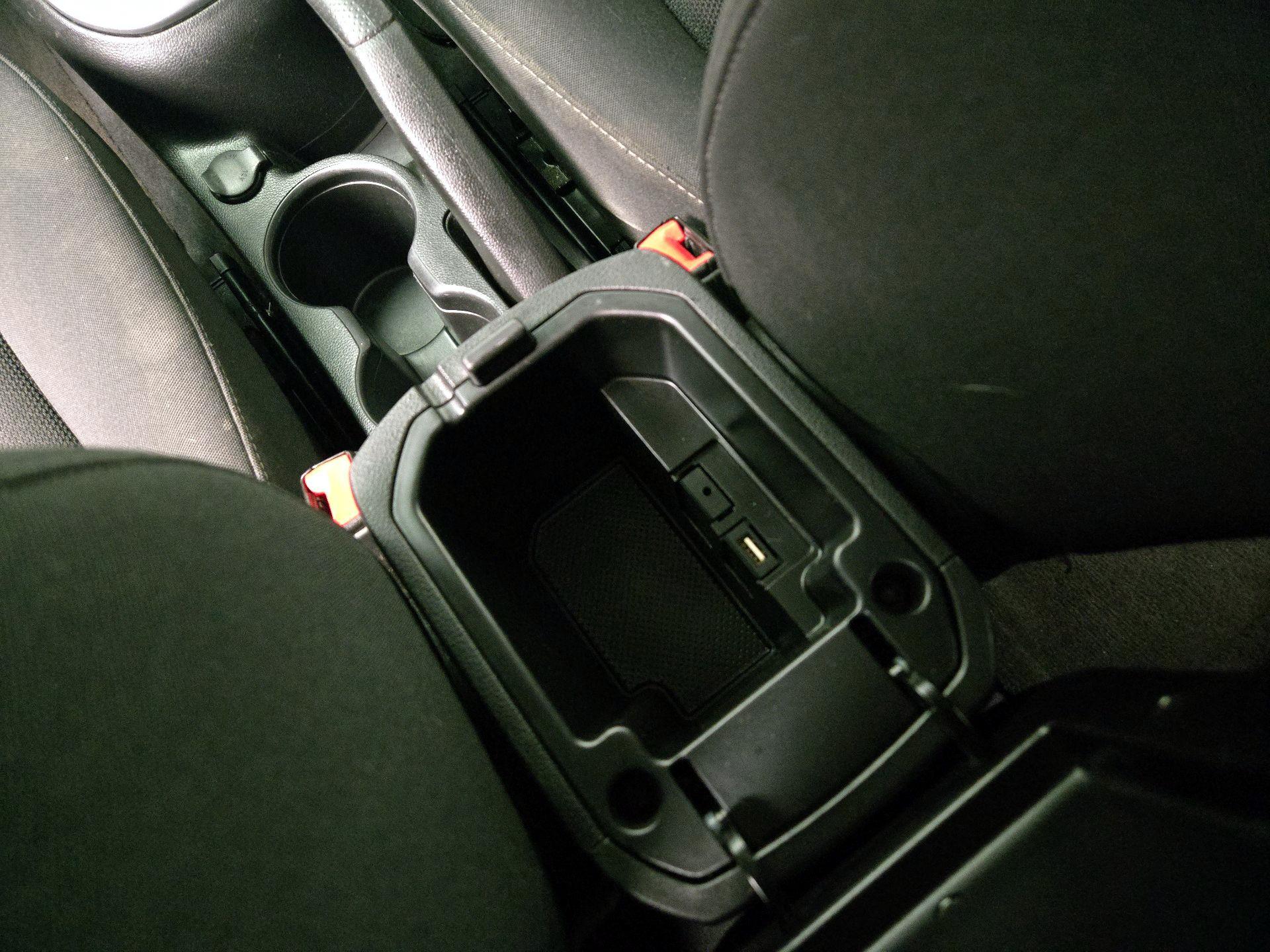 Thumbnail: 2015 Chevrolet Cruze - 17