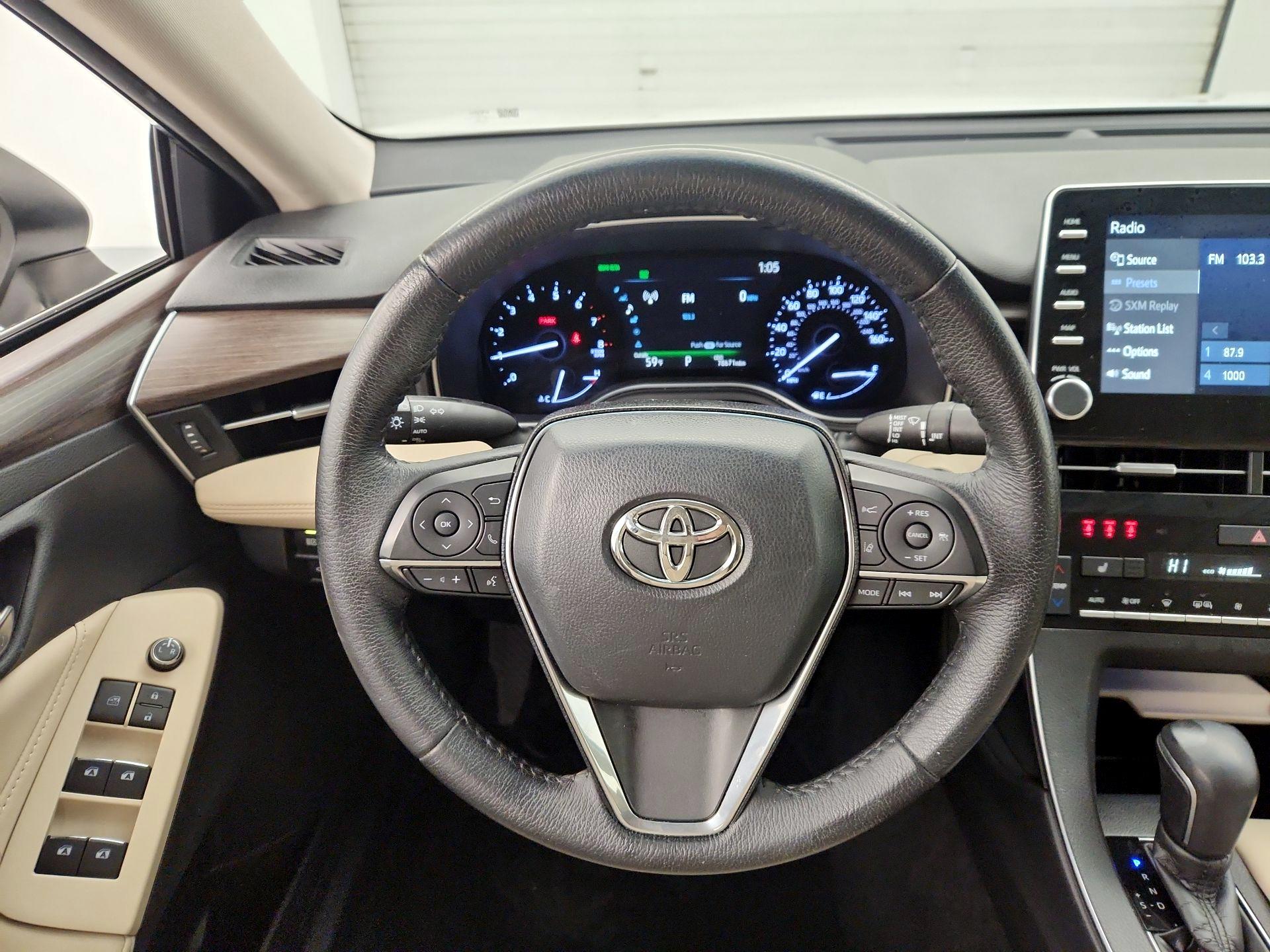 Thumbnail: 2021 Toyota Avalon - 10